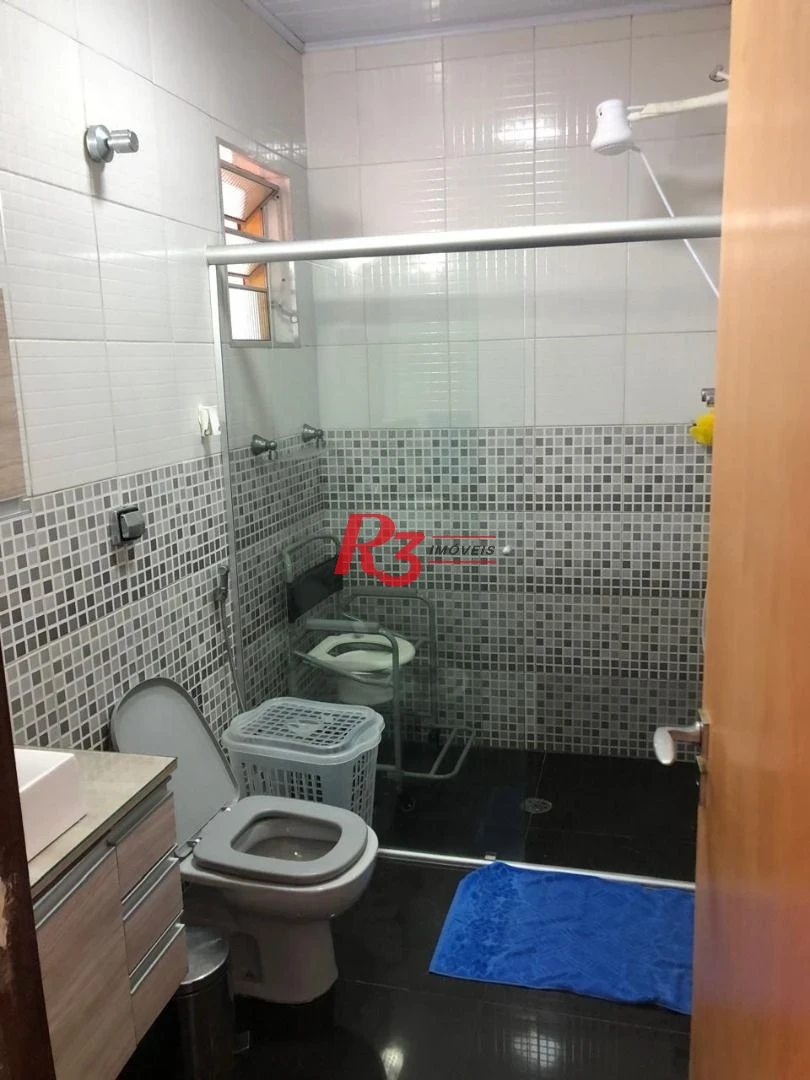 Casa com 3 dormitórios à venda, 260 m² por R$ 650.000,00 - Macuco - Santos/SP