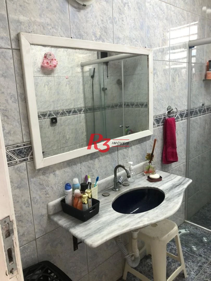Casa com 3 dormitórios à venda, 260 m² por R$ 650.000,00 - Macuco - Santos/SP