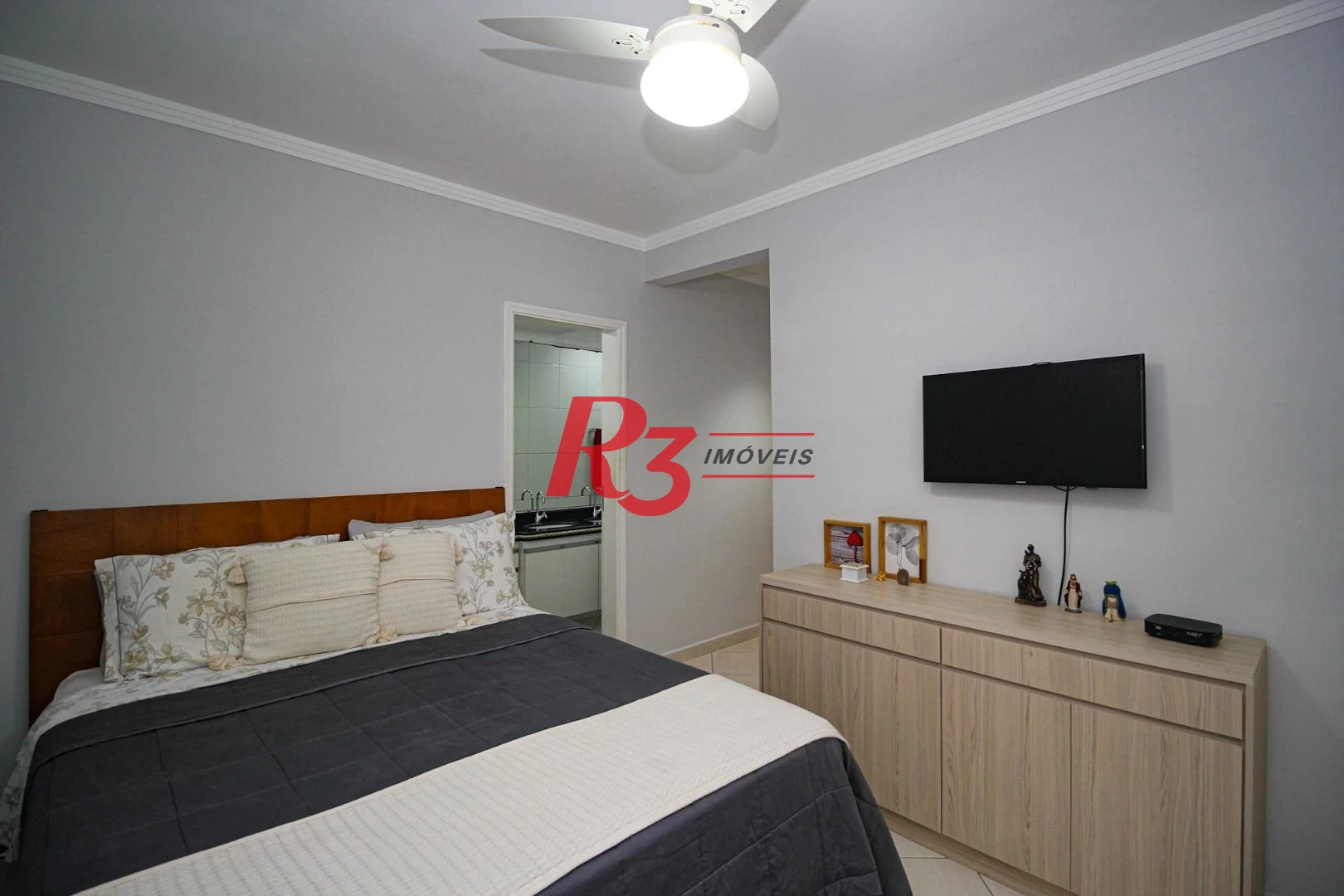 Casa com 3 dormitórios, 141 m² - venda por R$ 1.340.000,00 ou aluguel por R$ 8.500,01/mês - Marapé - Santos/SP