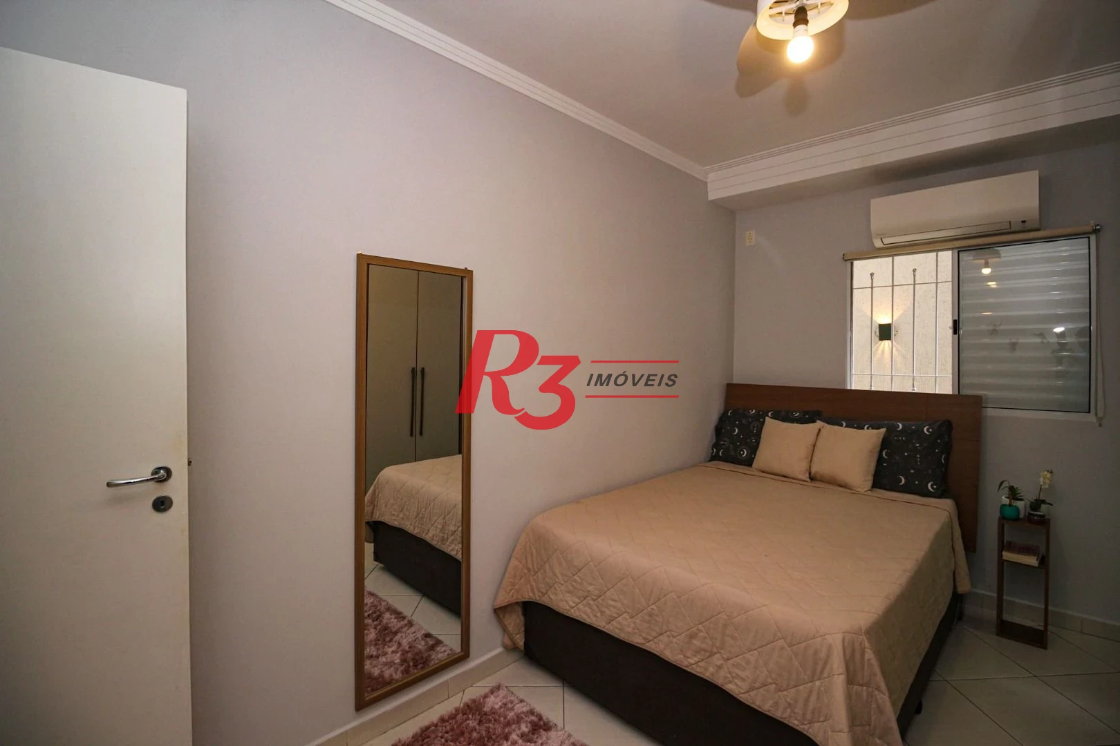 Casa com 3 dormitórios, 141 m² - venda por R$ 1.340.000,00 ou aluguel por R$ 8.500,01/mês - Marapé - Santos/SP