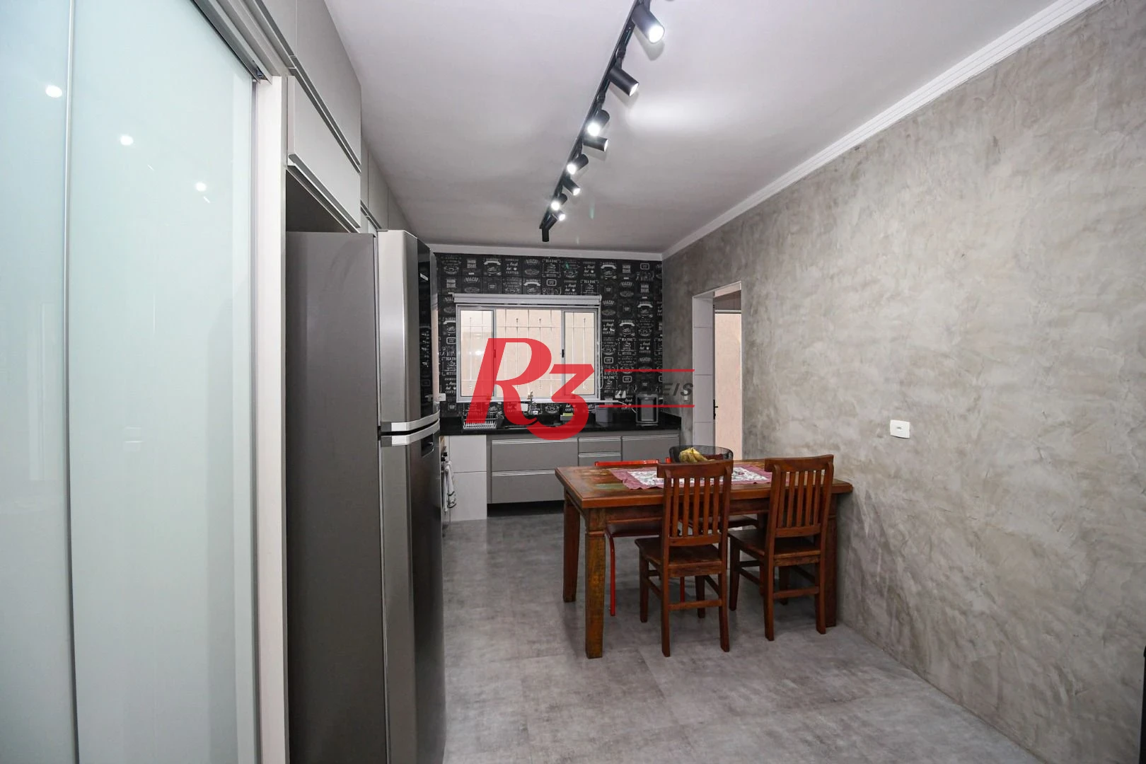 Casa com 3 dormitórios, 141 m² - venda por R$ 1.340.000,00 ou aluguel por R$ 8.500,01/mês - Marapé - Santos/SP