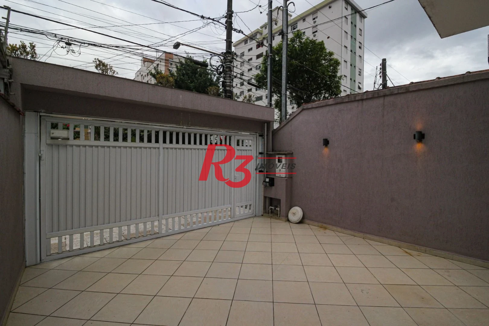 Casa com 3 dormitórios, 141 m² - venda por R$ 1.340.000,00 ou aluguel por R$ 8.500,01/mês - Marapé - Santos/SP