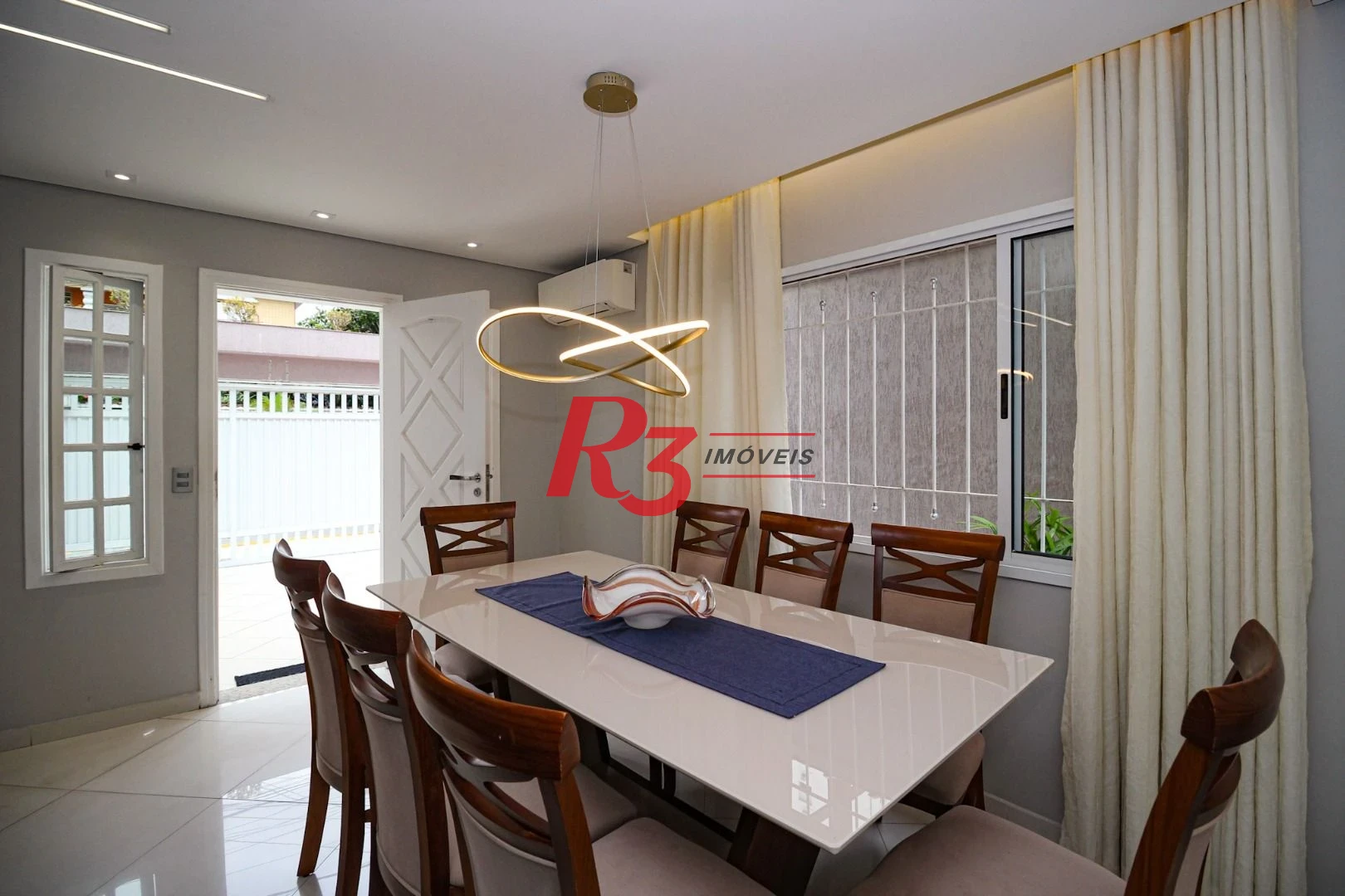Casa com 3 dormitórios, 141 m² - venda por R$ 1.340.000,00 ou aluguel por R$ 8.500,01/mês - Marapé - Santos/SP