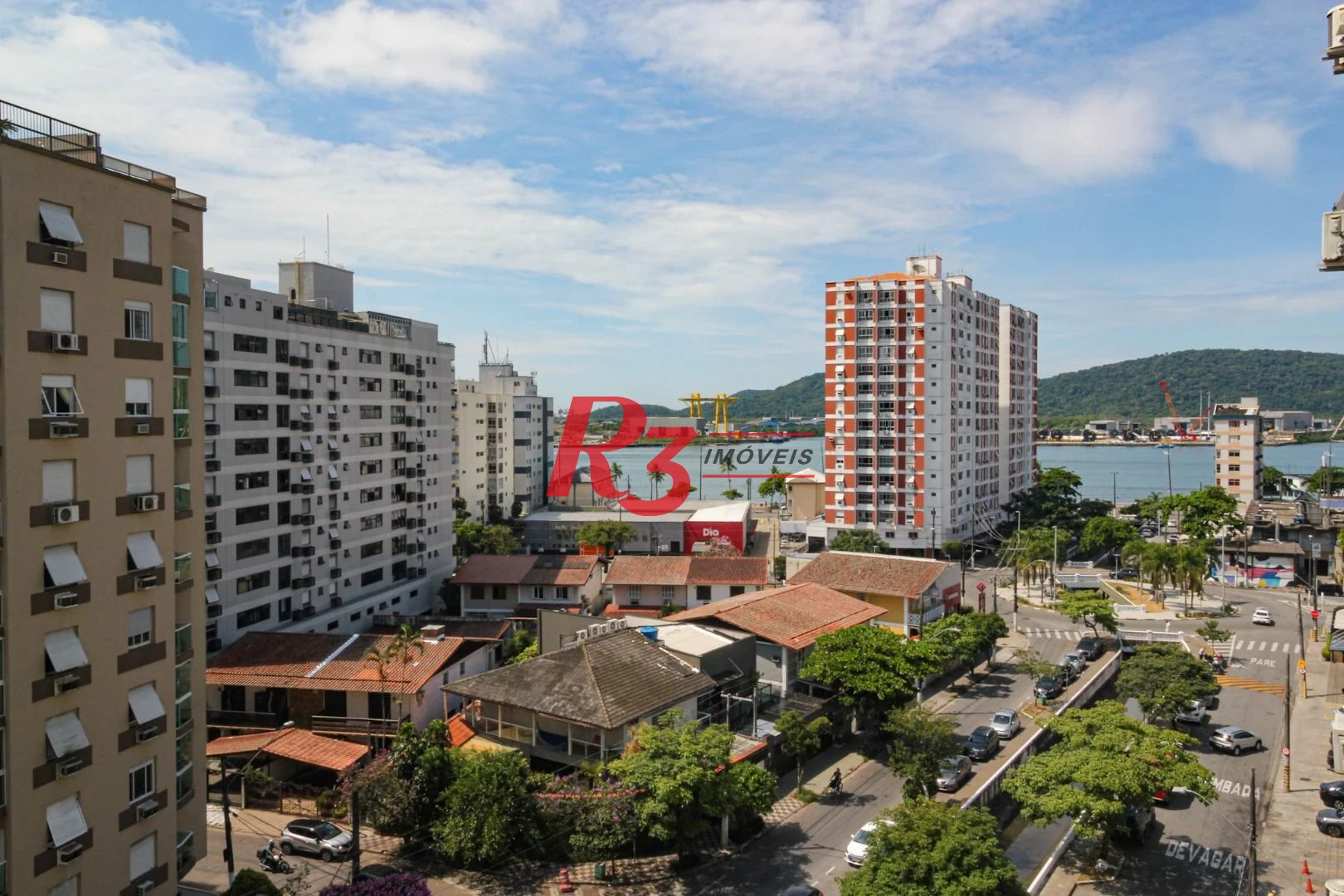 Apartamento para alugar, 137 m² por R$ 6.000,00/mês - Ponta da Praia - Santos/SP