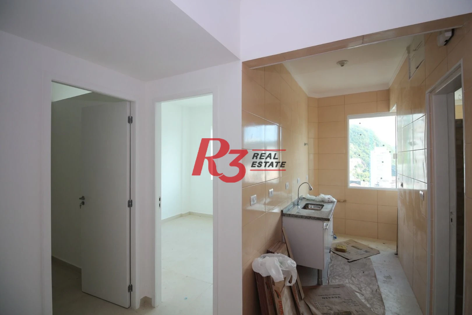 Apartamento com 2 dormitórios à venda, 50 m² por R$ 390.000,00 - José Menino - Santos/SP