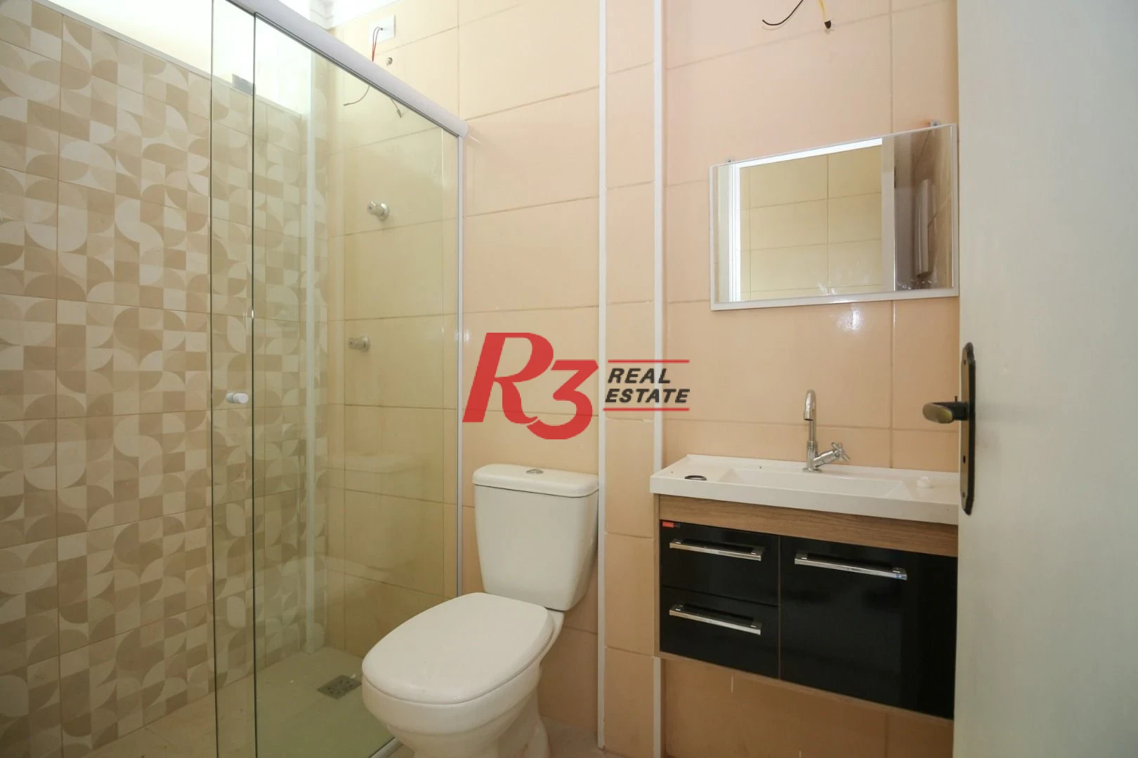 Apartamento com 2 dormitórios à venda, 50 m² por R$ 390.000,00 - José Menino - Santos/SP