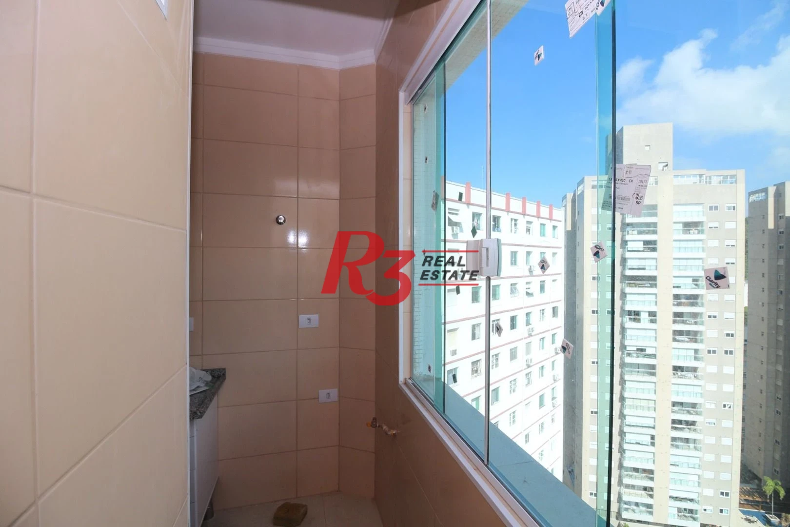 Apartamento com 2 dormitórios à venda, 50 m² por R$ 390.000,00 - José Menino - Santos/SP