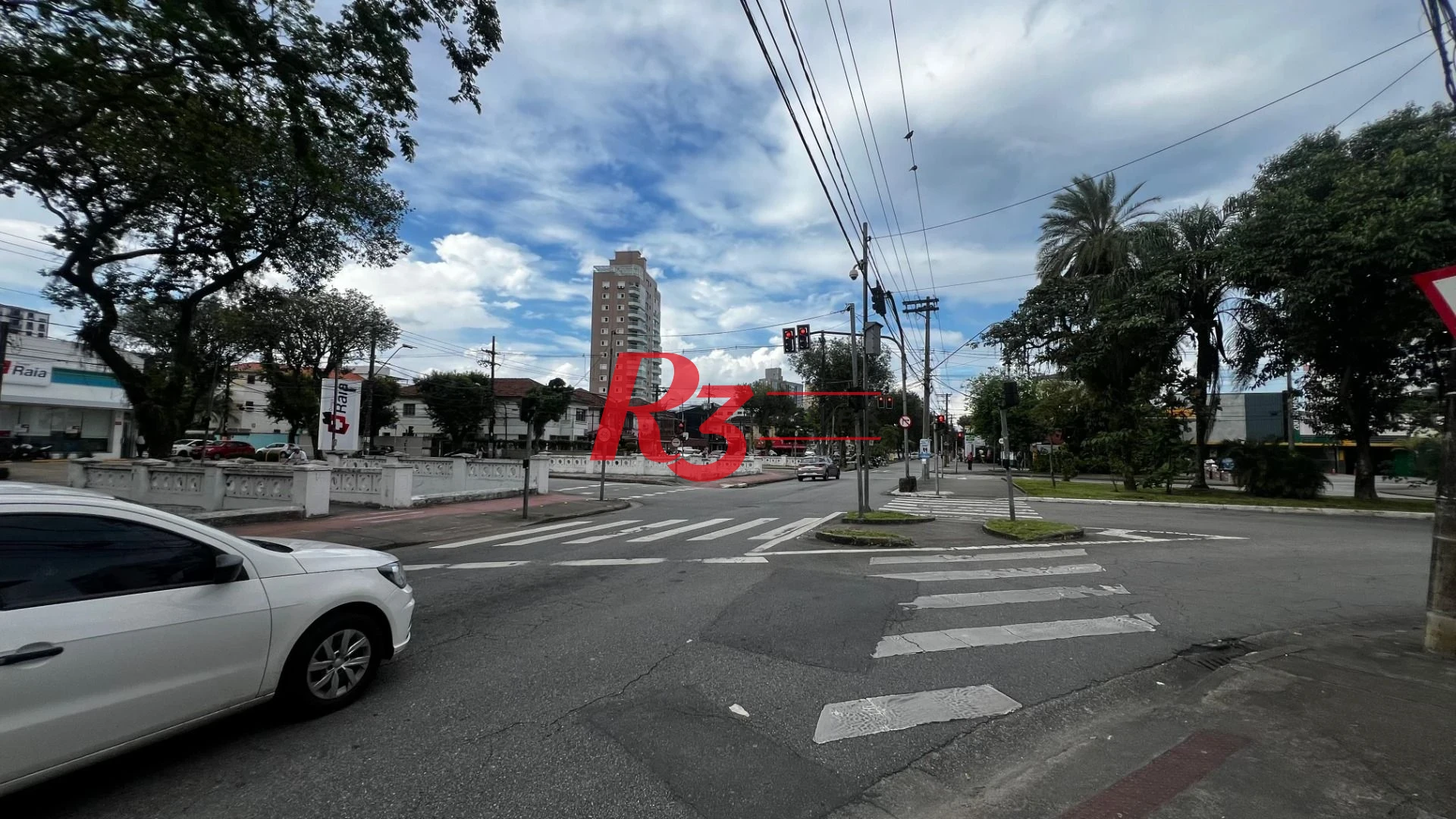 Casa com 3 dormitórios para locação, 177 m² por R$ 10.000/ano - Boqueirão - Santos/SP