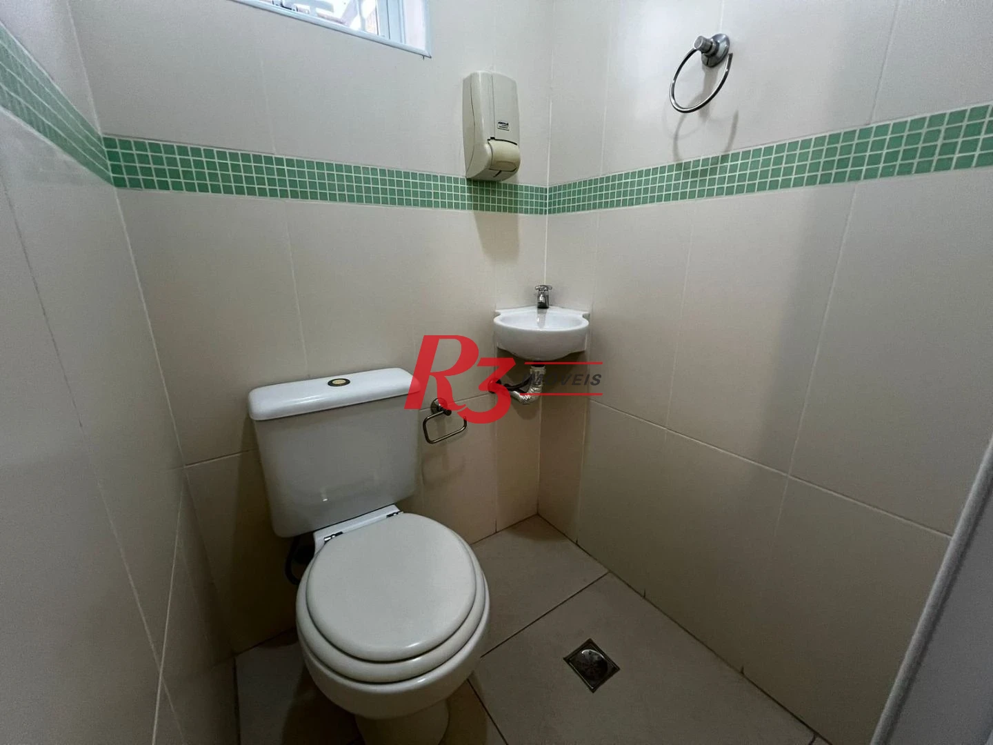 Casa com 3 dormitórios para locação, 177 m² por R$ 10.000/ano - Boqueirão - Santos/SP