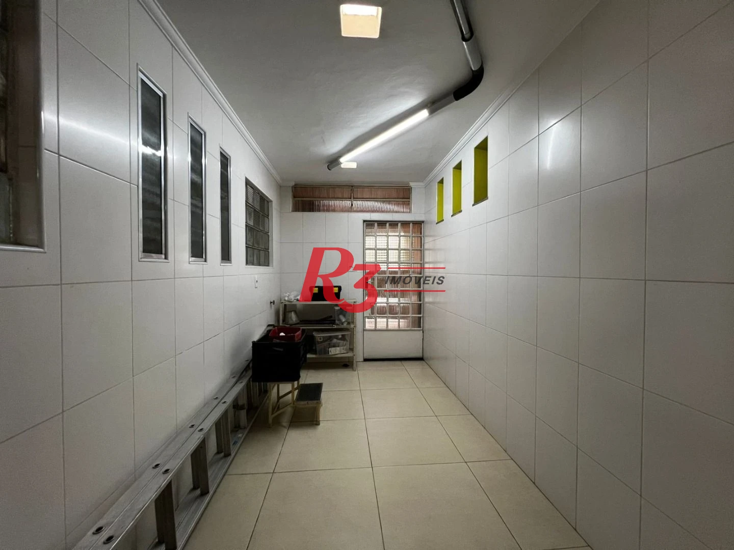 Casa com 3 dormitórios para locação, 177 m² por R$ 10.000/ano - Boqueirão - Santos/SP