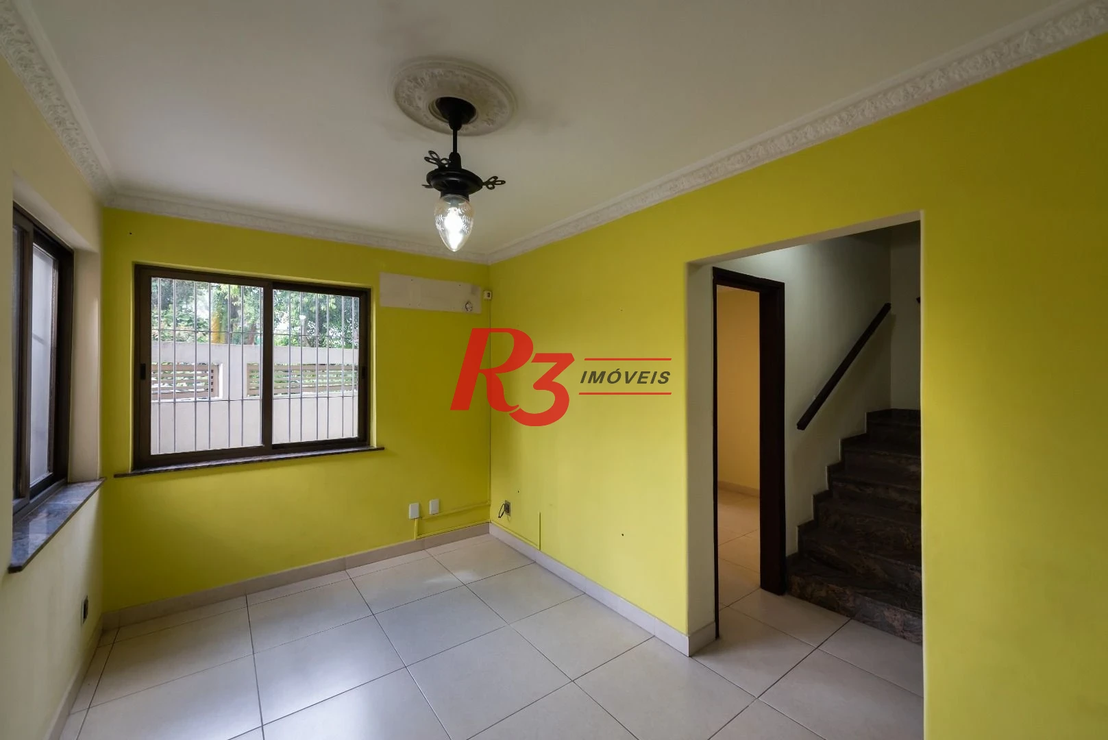 Casa com 3 dormitórios para locação, 177 m² por R$ 10.000/ano - Boqueirão - Santos/SP