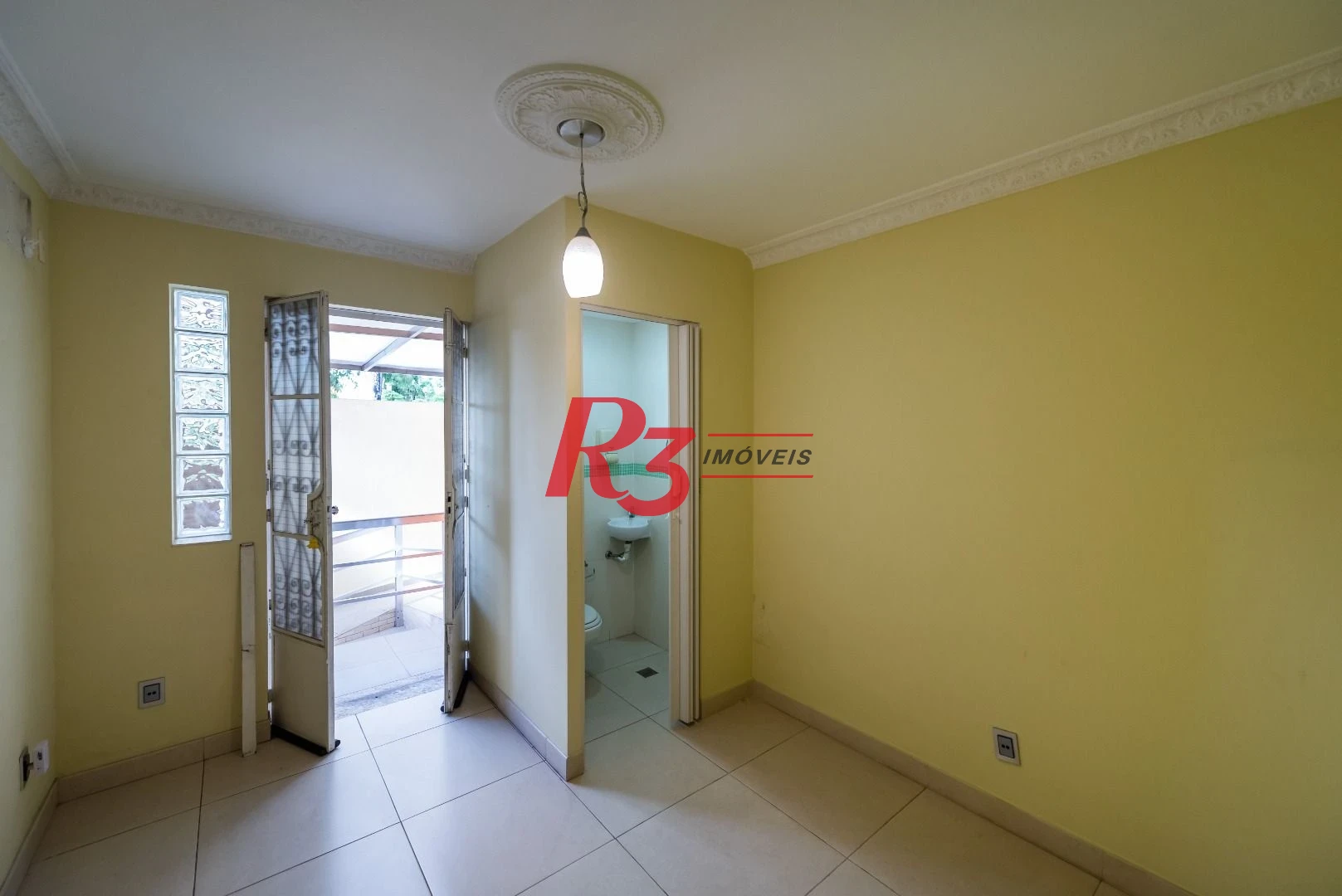 Casa com 3 dormitórios para locação, 177 m² por R$ 10.000/ano - Boqueirão - Santos/SP
