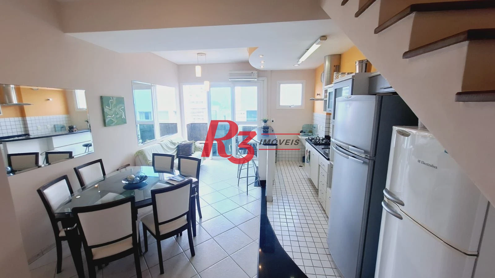 Apartamento com 2 dormitórios para alugar, 72 m² por R$ 6.500,02/mês - Gonzaga - Santos/SP
