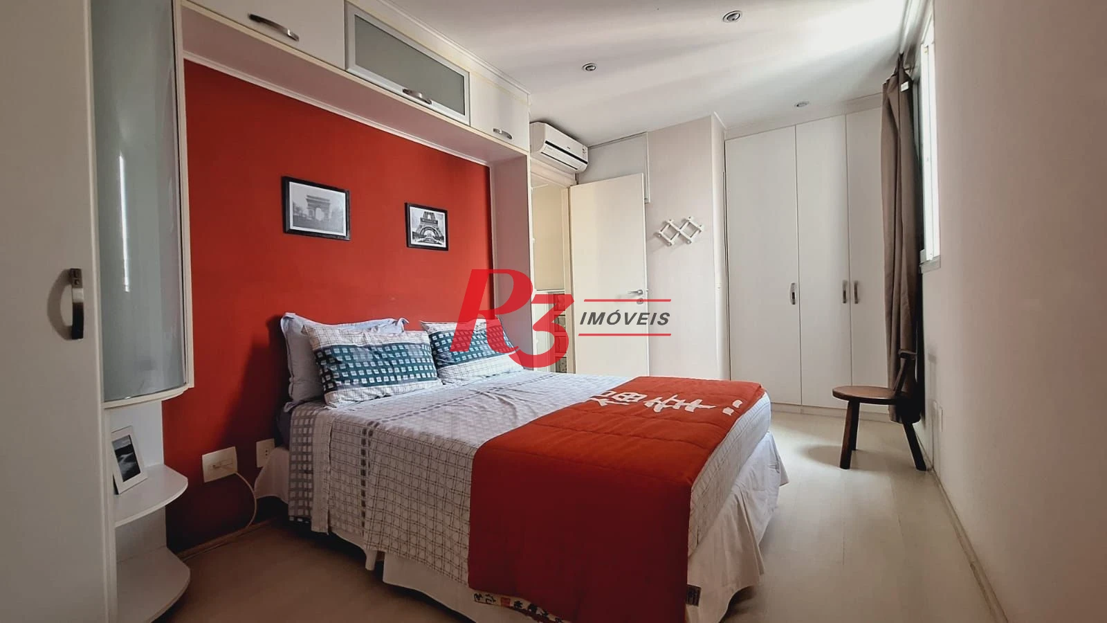 Apartamento com 2 dormitórios para alugar, 72 m² por R$ 6.500,02/mês - Gonzaga - Santos/SP