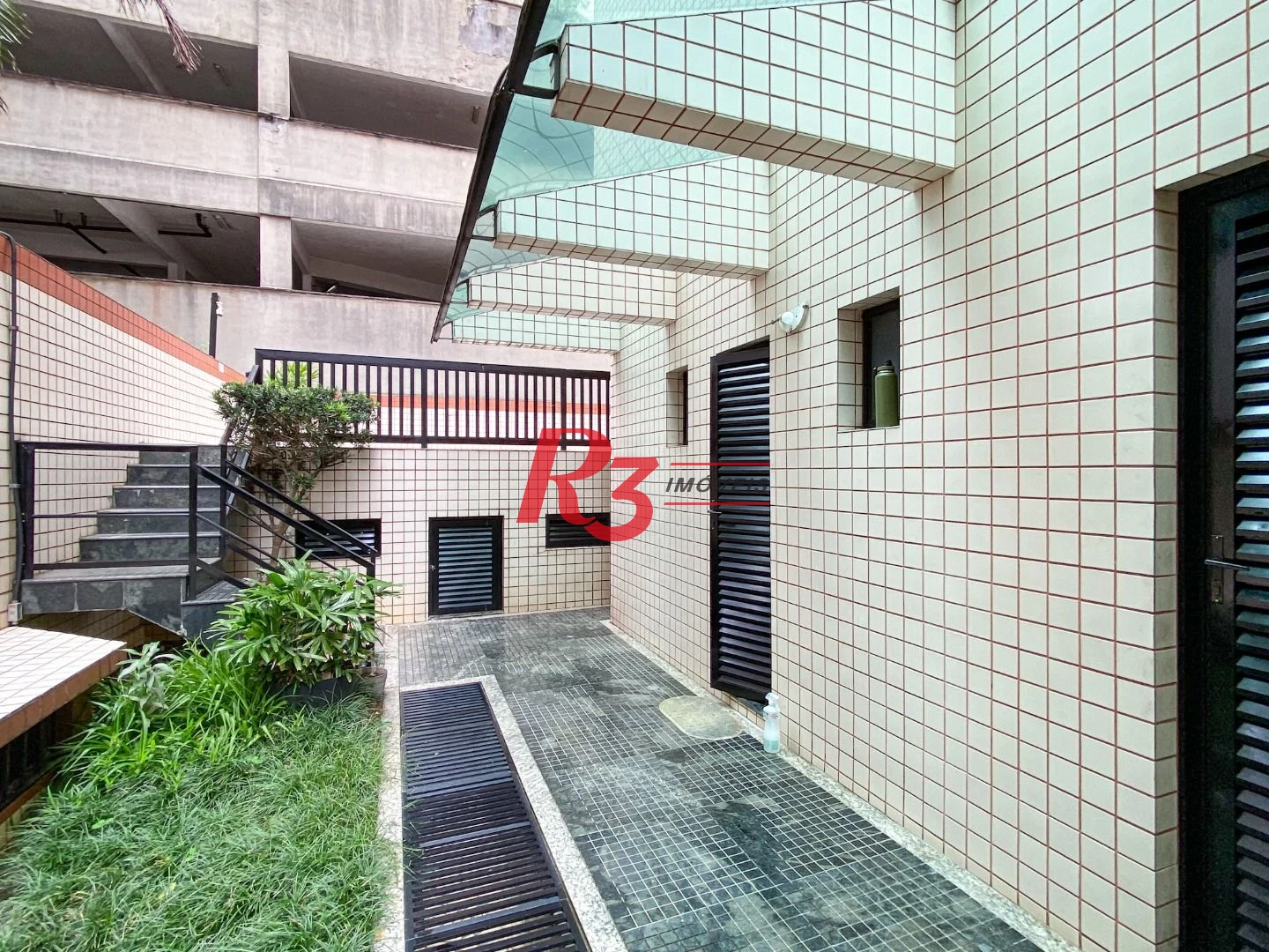 Cobertura com 3 dormitórios à venda, 380 m² por R$ 3.520.000,00 - Gonzaga - Santos/SP