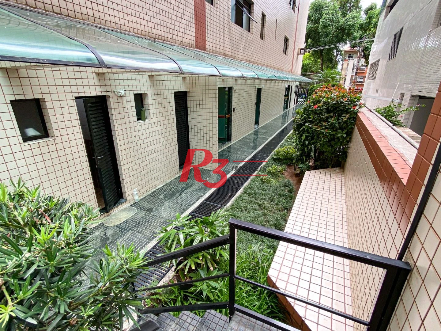 Cobertura com 3 dormitórios à venda, 380 m² por R$ 3.520.000,00 - Gonzaga - Santos/SP