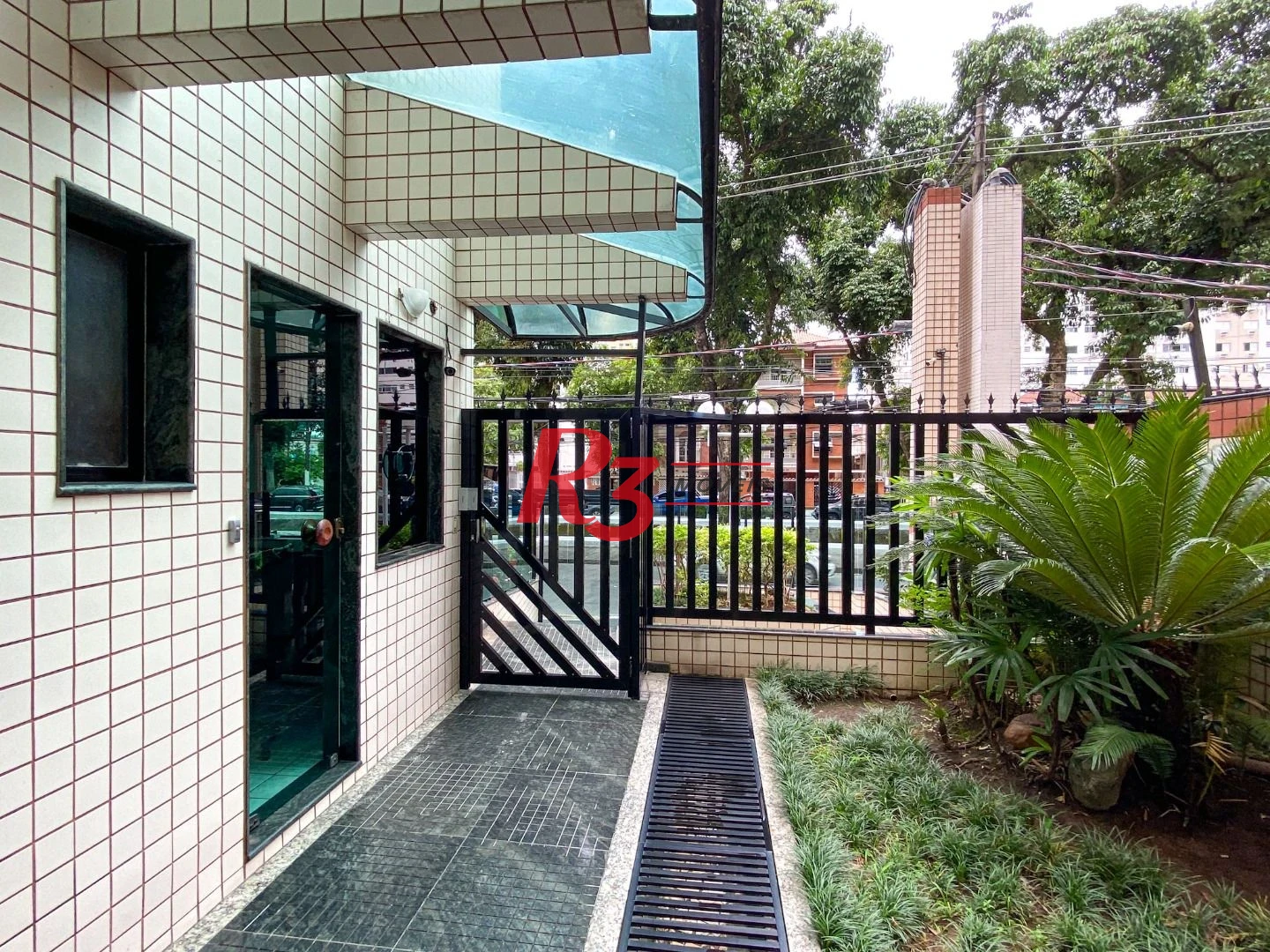 Cobertura com 3 dormitórios à venda, 380 m² por R$ 3.520.000,00 - Gonzaga - Santos/SP