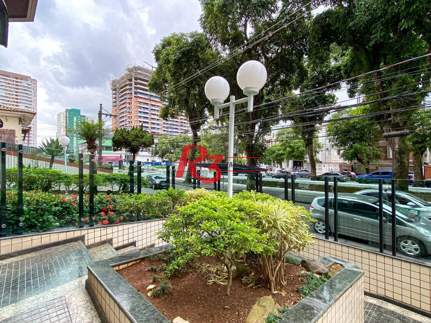 Cobertura com 3 dormitórios à venda, 380 m² por R$ 3.520.000,00 - Gonzaga - Santos/SP