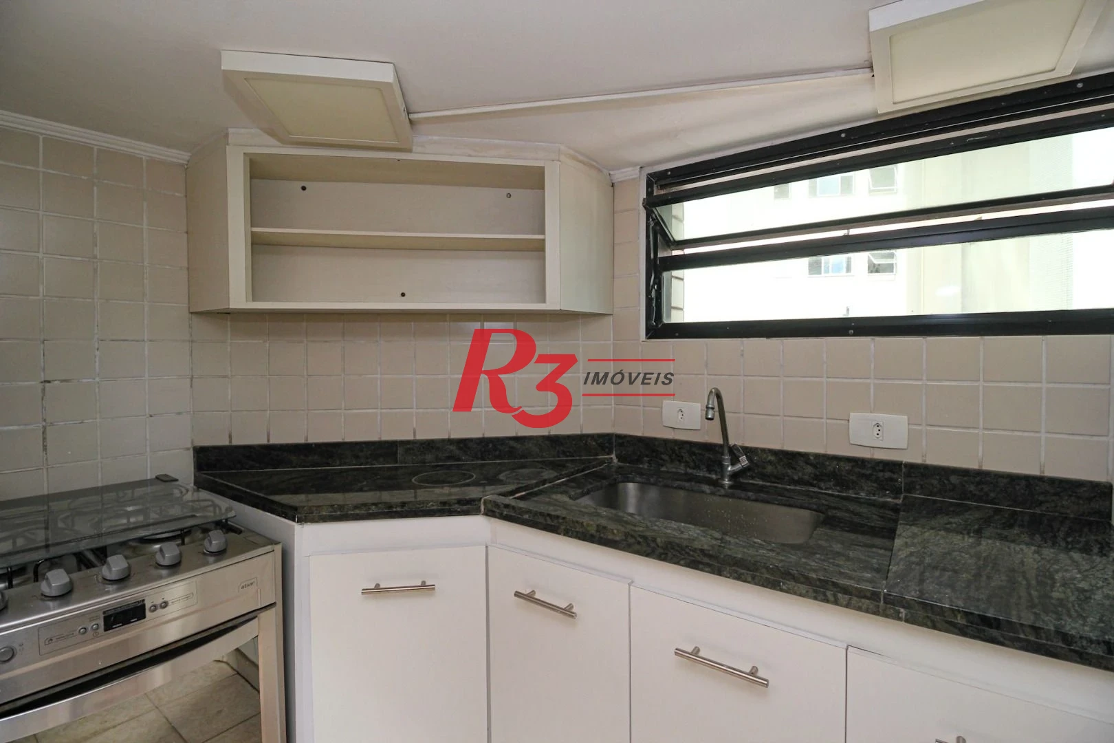 Cobertura com 3 dormitórios à venda, 380 m² por R$ 3.520.000,00 - Gonzaga - Santos/SP