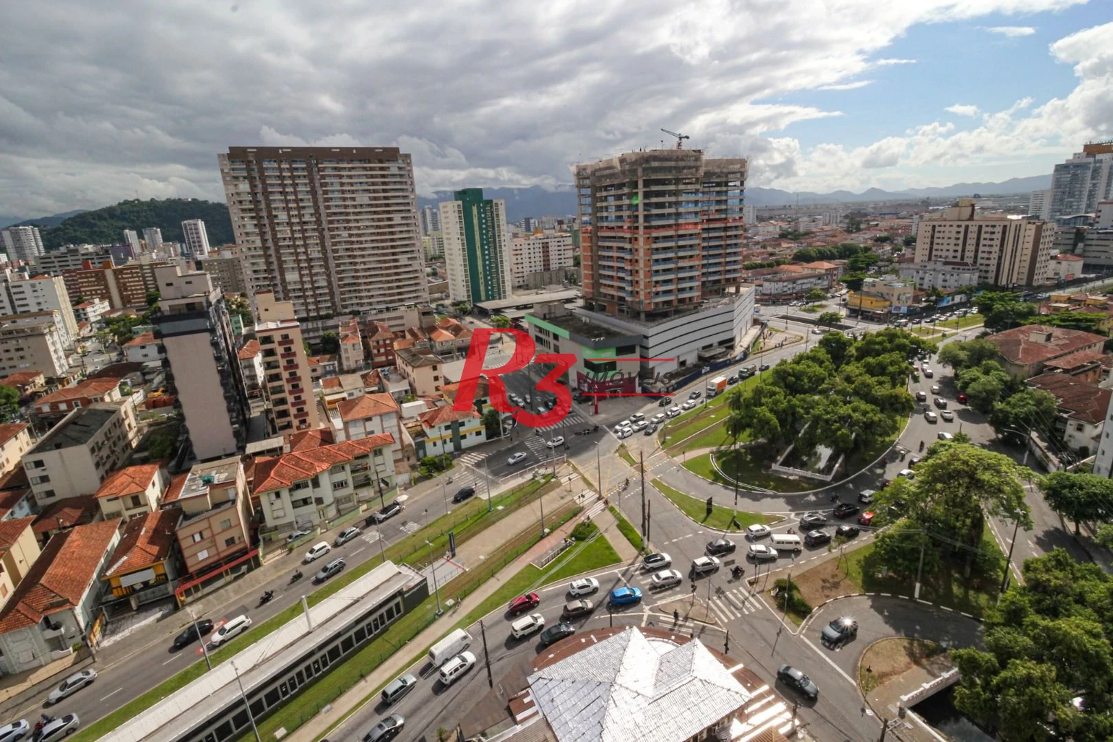 Cobertura com 3 dormitórios à venda, 380 m² por R$ 3.520.000,00 - Gonzaga - Santos/SP