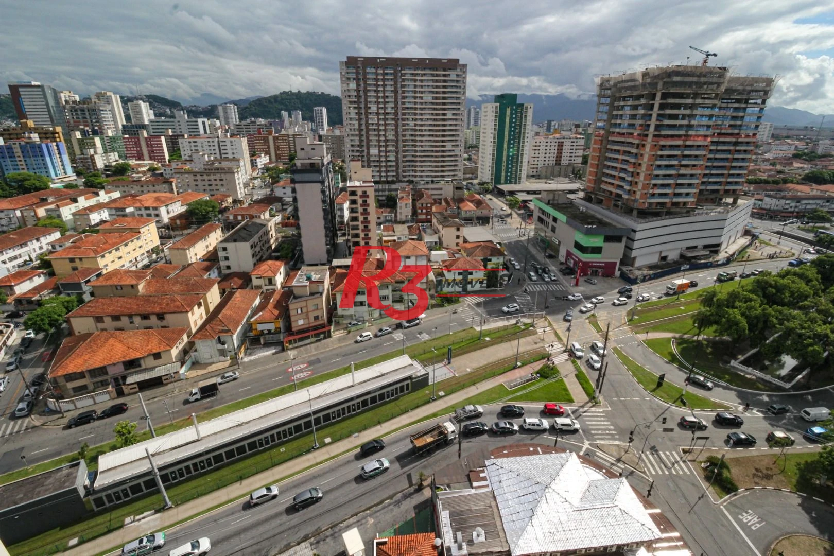 Cobertura com 3 dormitórios à venda, 380 m² por R$ 3.520.000,00 - Gonzaga - Santos/SP