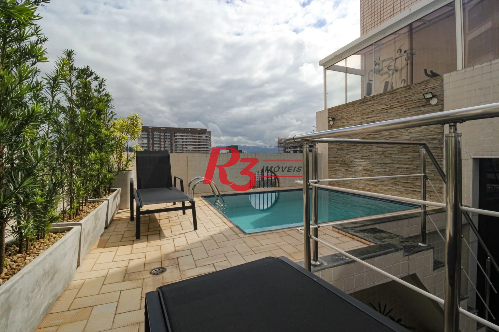 Cobertura com 3 dormitórios à venda, 380 m² por R$ 3.520.000,00 - Gonzaga - Santos/SP