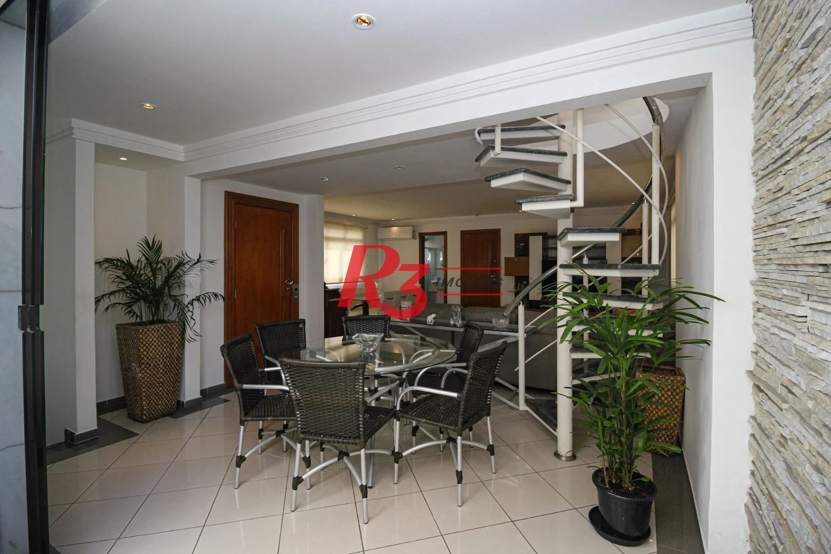 Cobertura com 3 dormitórios à venda, 380 m² por R$ 3.520.000,00 - Gonzaga - Santos/SP