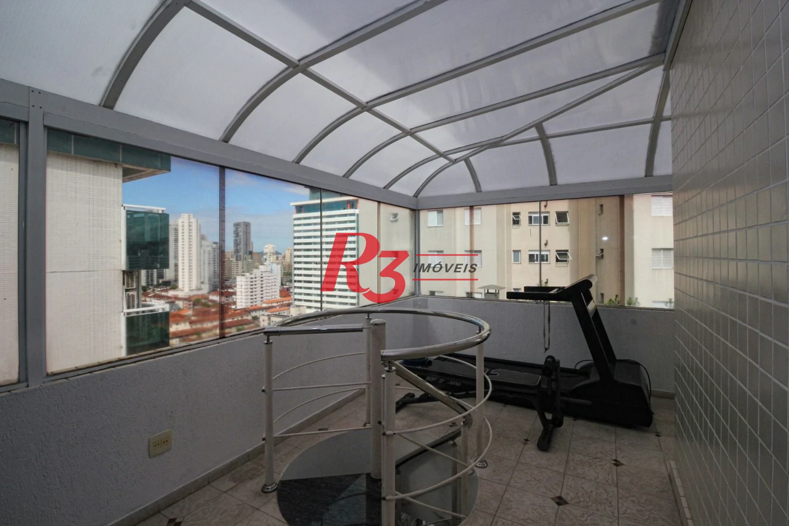 Cobertura com 3 dormitórios à venda, 380 m² por R$ 3.520.000,00 - Gonzaga - Santos/SP