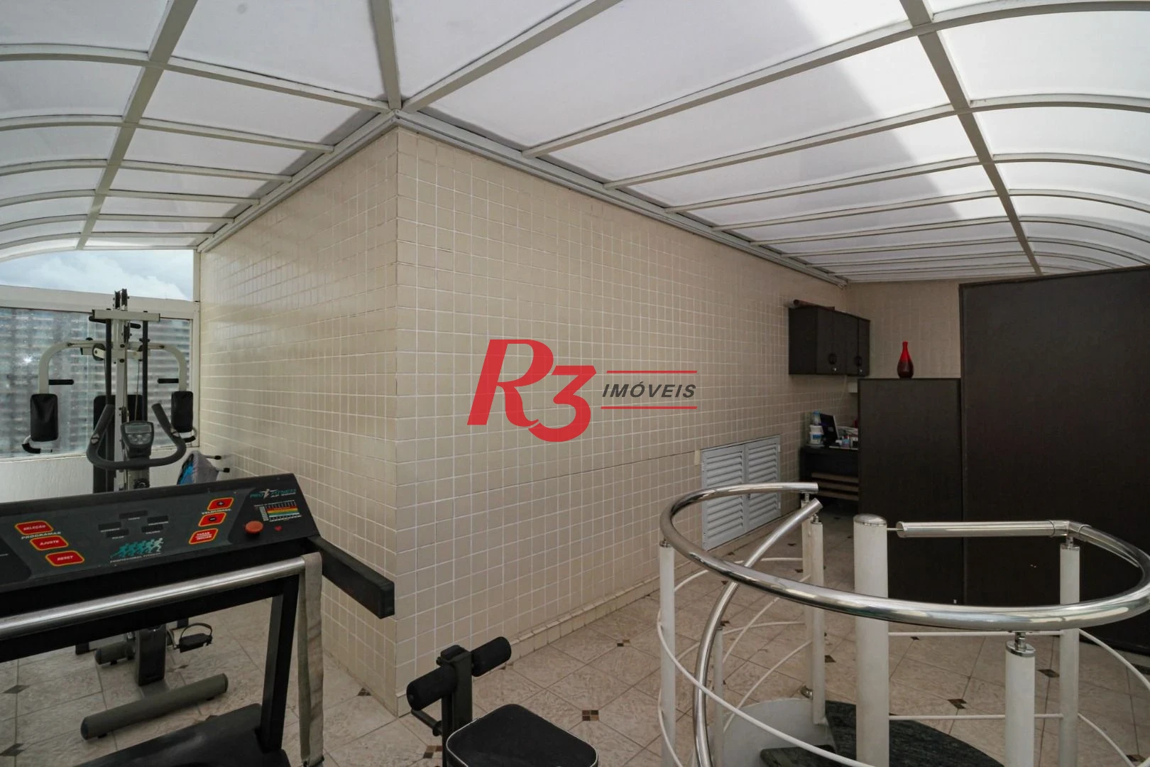 Cobertura com 3 dormitórios à venda, 380 m² por R$ 3.520.000,00 - Gonzaga - Santos/SP