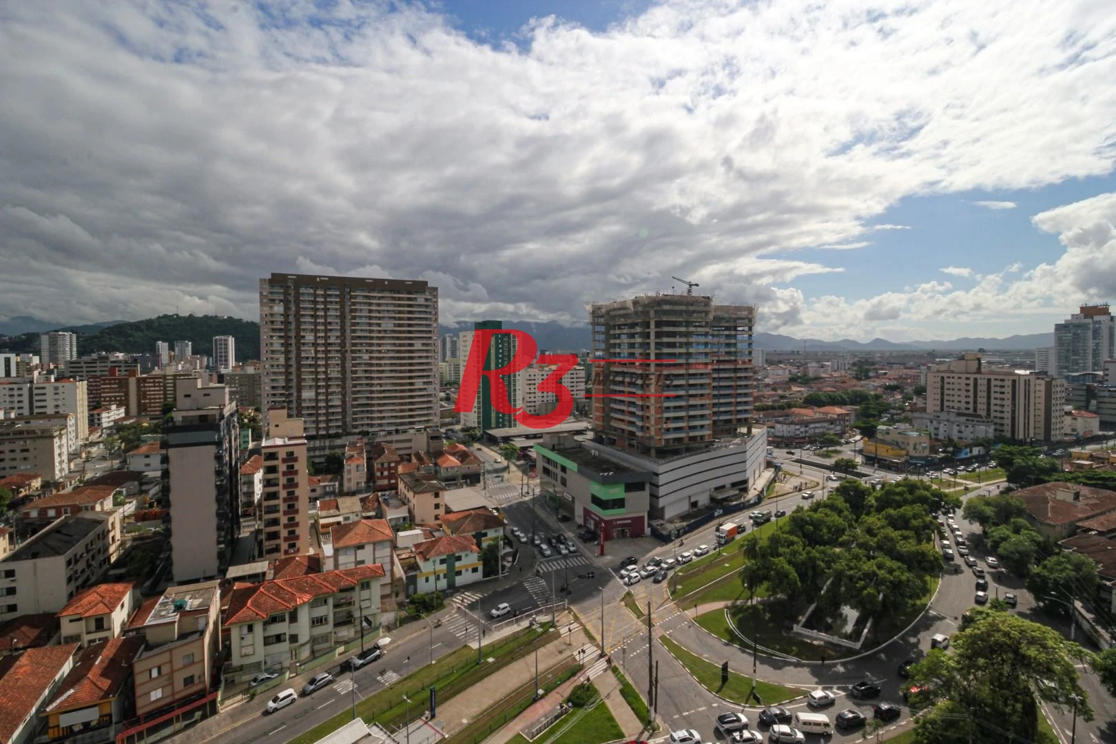 Cobertura com 3 dormitórios à venda, 380 m² por R$ 3.520.000,00 - Gonzaga - Santos/SP
