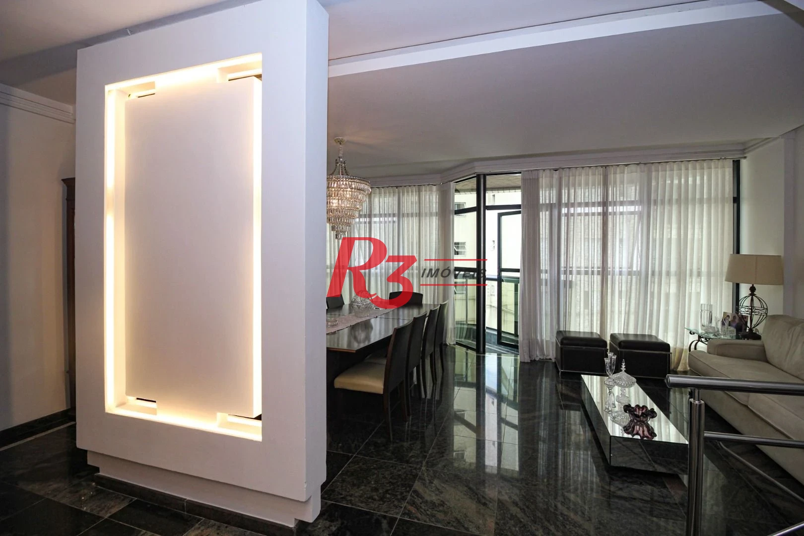 Cobertura com 3 dormitórios à venda, 380 m² por R$ 3.520.000,00 - Gonzaga - Santos/SP