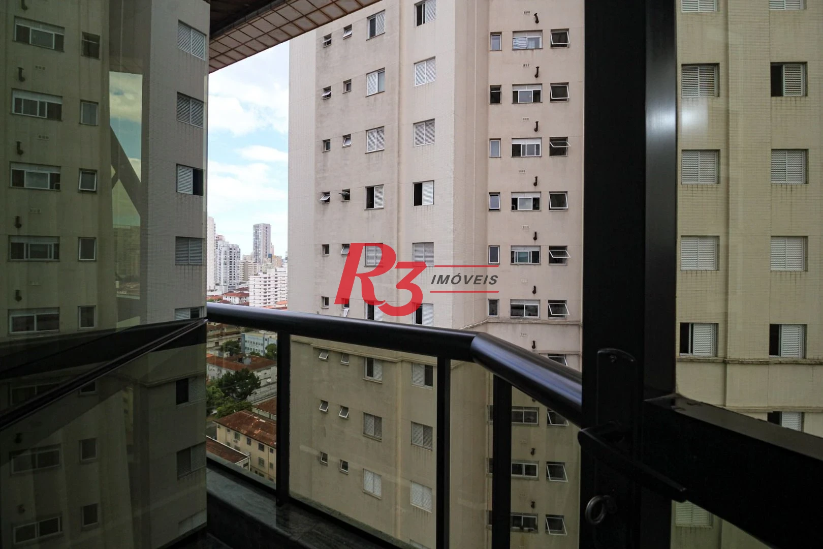 Cobertura com 3 dormitórios à venda, 380 m² por R$ 3.520.000,00 - Gonzaga - Santos/SP