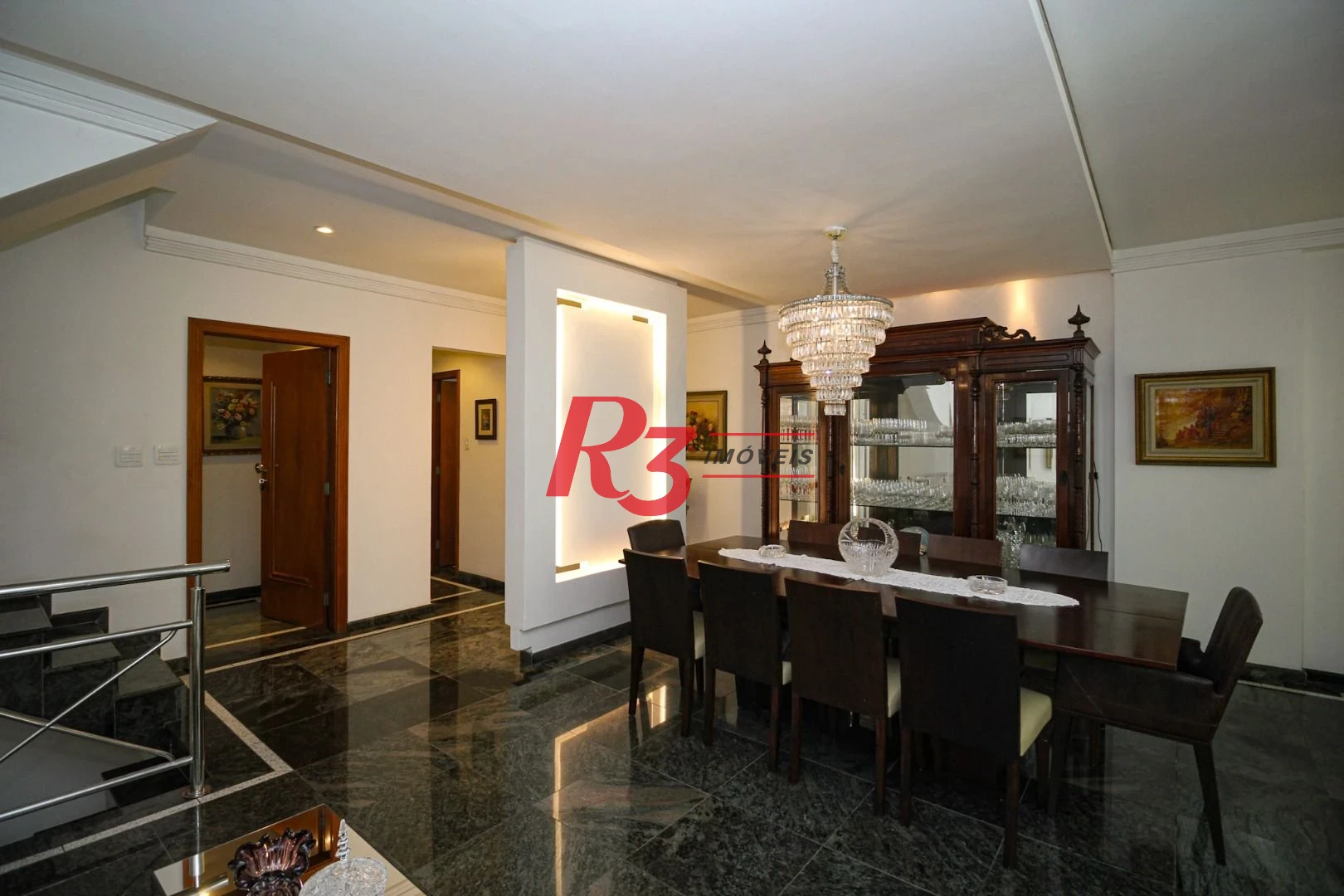 Cobertura com 3 dormitórios à venda, 380 m² por R$ 3.520.000,00 - Gonzaga - Santos/SP