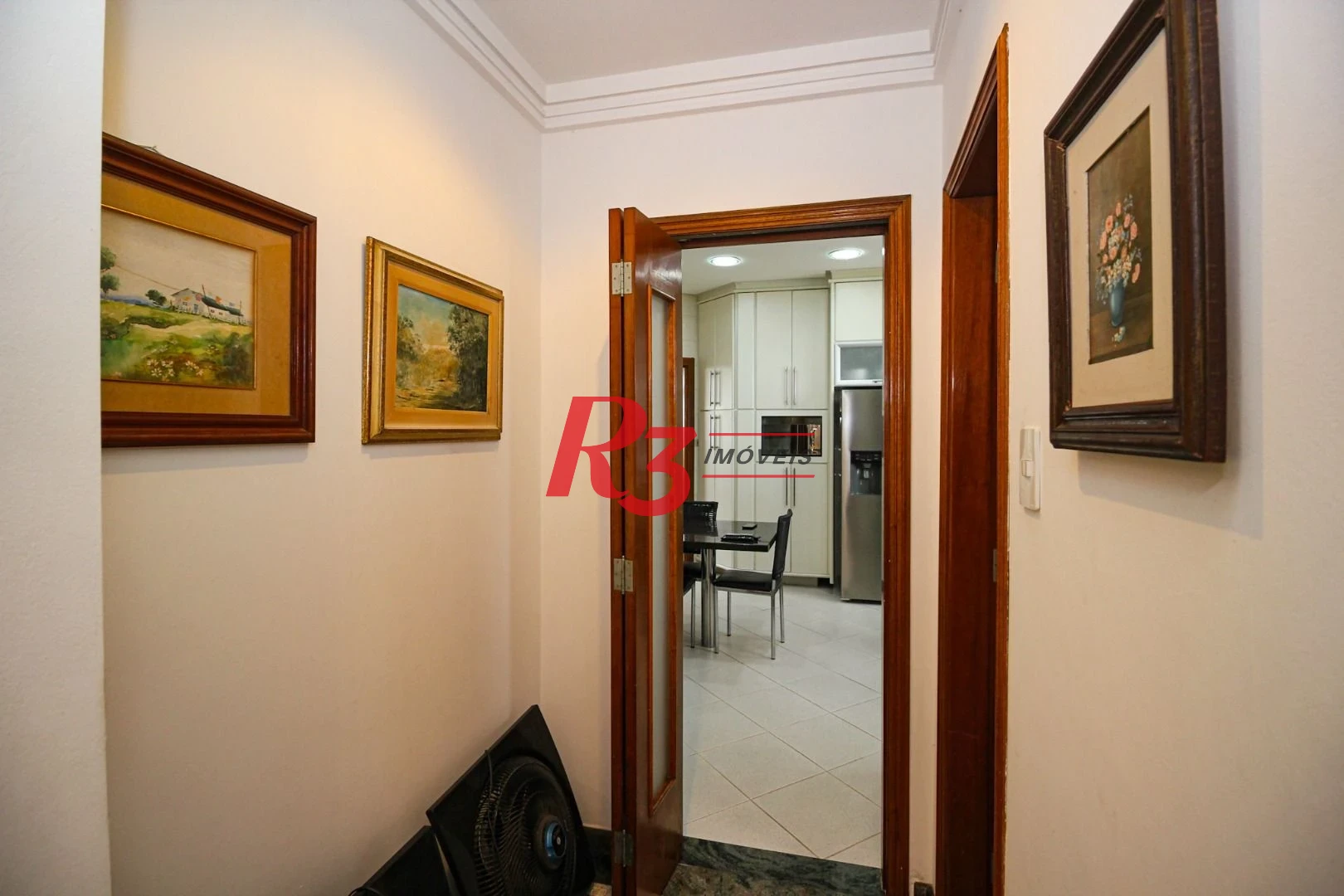 Cobertura com 3 dormitórios à venda, 380 m² por R$ 3.520.000,00 - Gonzaga - Santos/SP