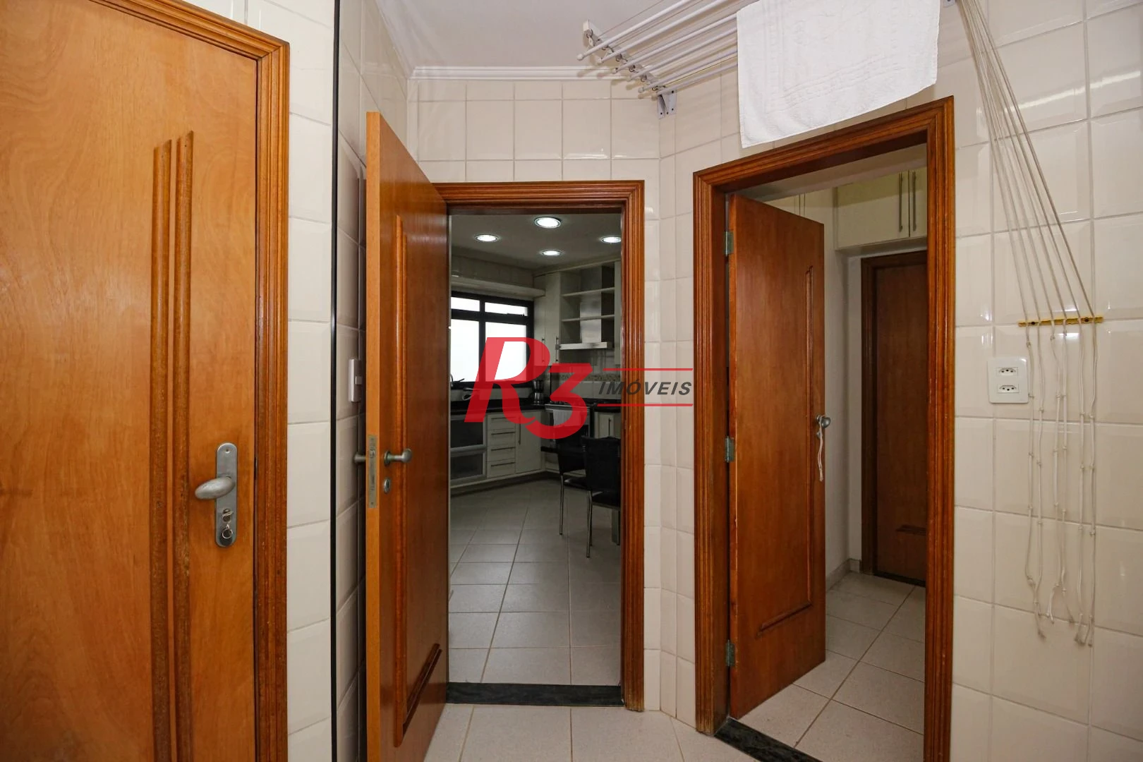 Cobertura com 3 dormitórios à venda, 380 m² por R$ 3.520.000,00 - Gonzaga - Santos/SP