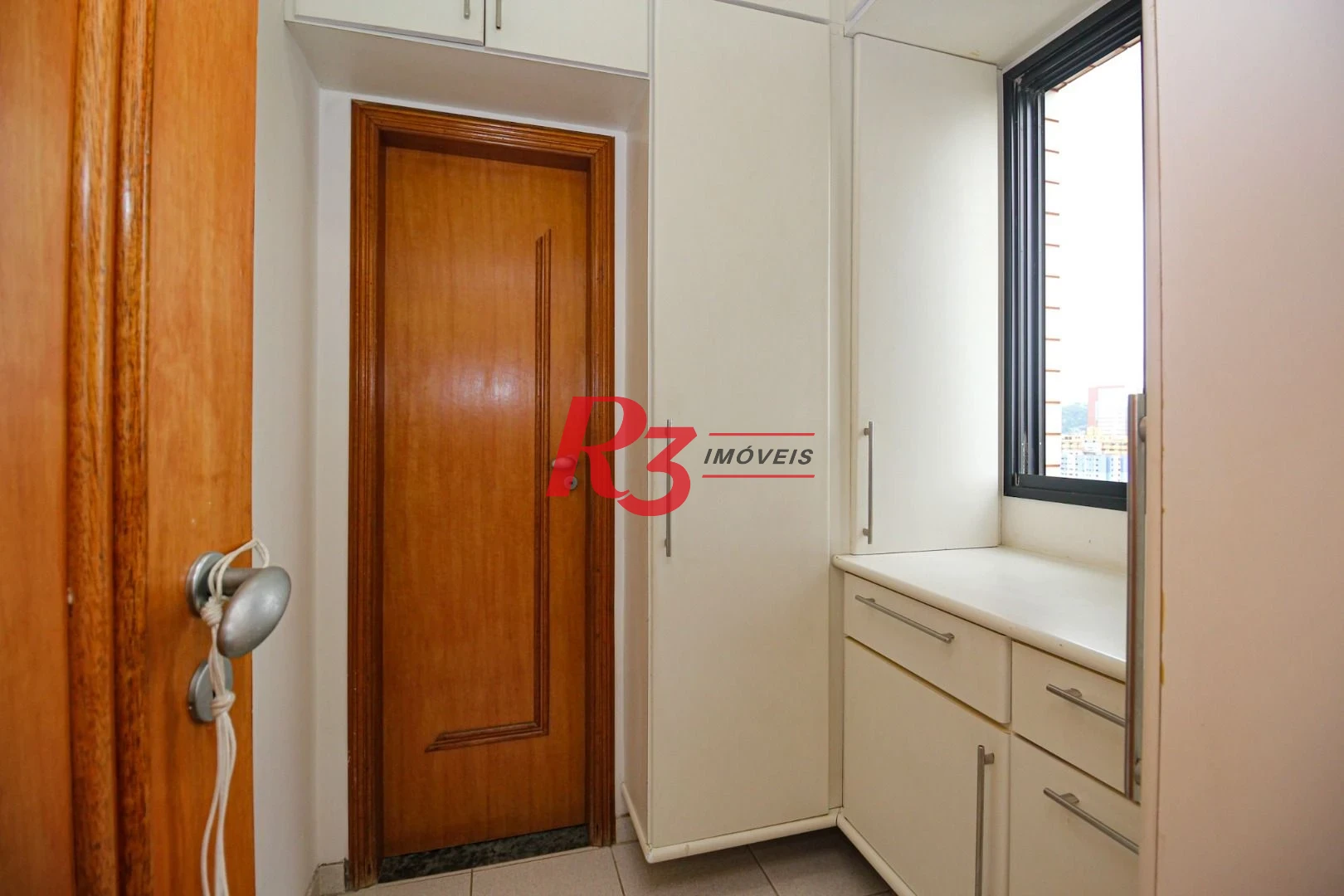 Cobertura com 3 dormitórios à venda, 380 m² por R$ 3.520.000,00 - Gonzaga - Santos/SP