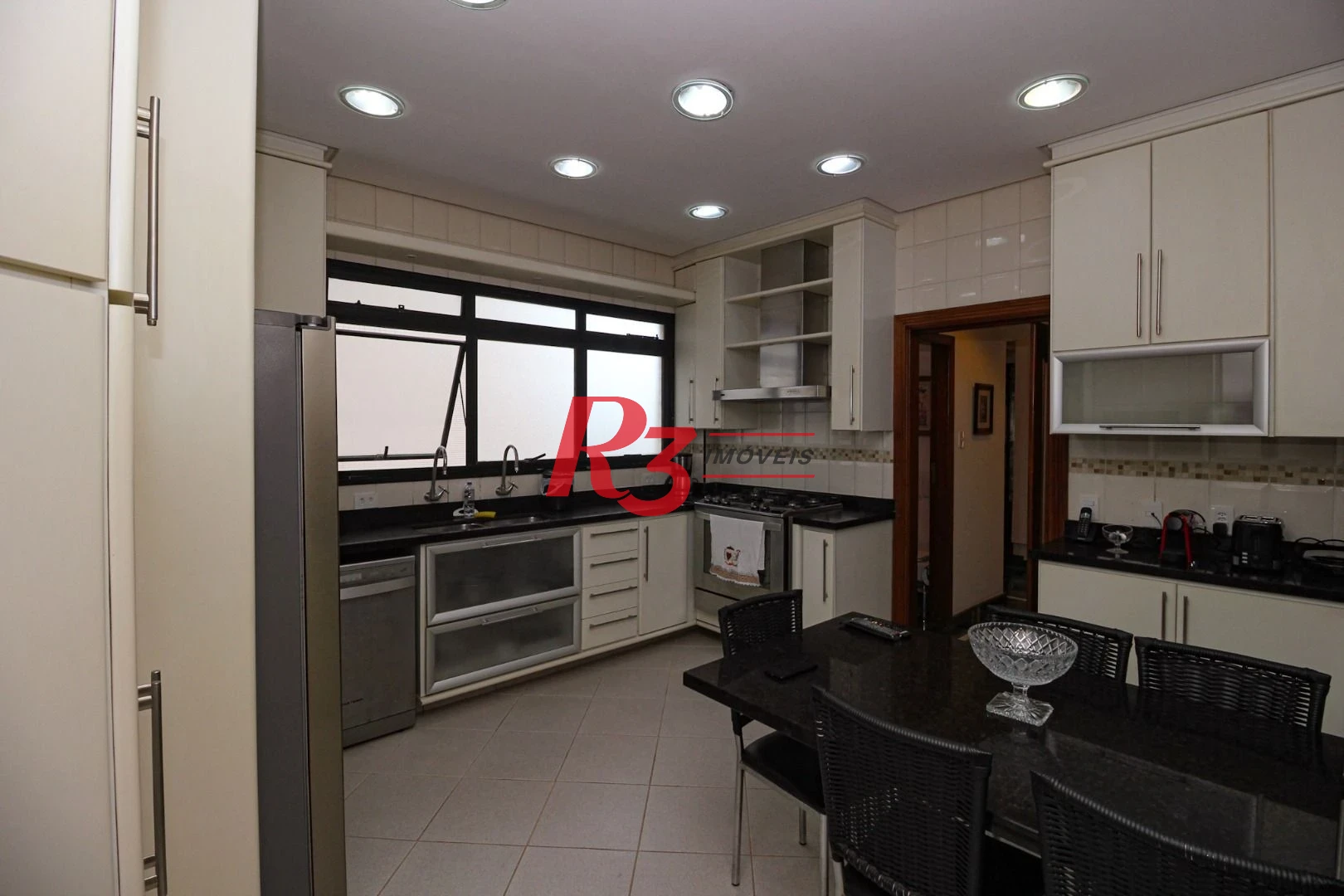 Cobertura com 3 dormitórios à venda, 380 m² por R$ 3.520.000,00 - Gonzaga - Santos/SP