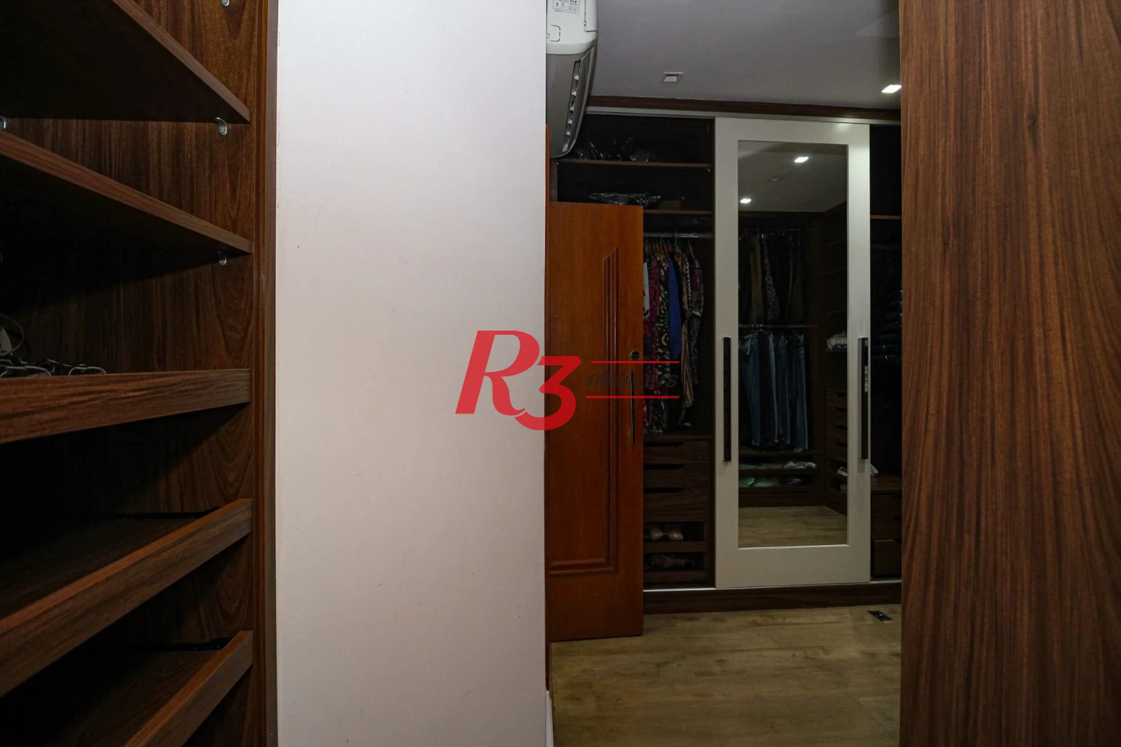 Cobertura com 3 dormitórios à venda, 380 m² por R$ 3.520.000,00 - Gonzaga - Santos/SP