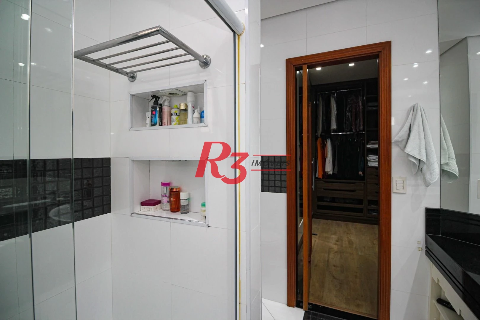 Cobertura com 3 dormitórios à venda, 380 m² por R$ 3.520.000,00 - Gonzaga - Santos/SP