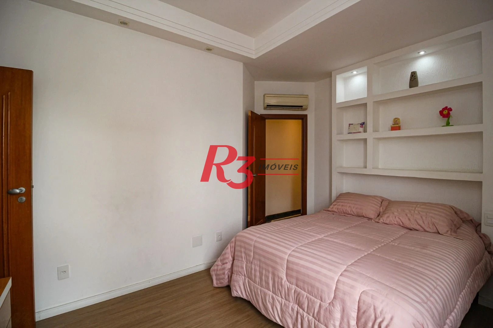 Cobertura com 3 dormitórios à venda, 380 m² por R$ 3.520.000,00 - Gonzaga - Santos/SP
