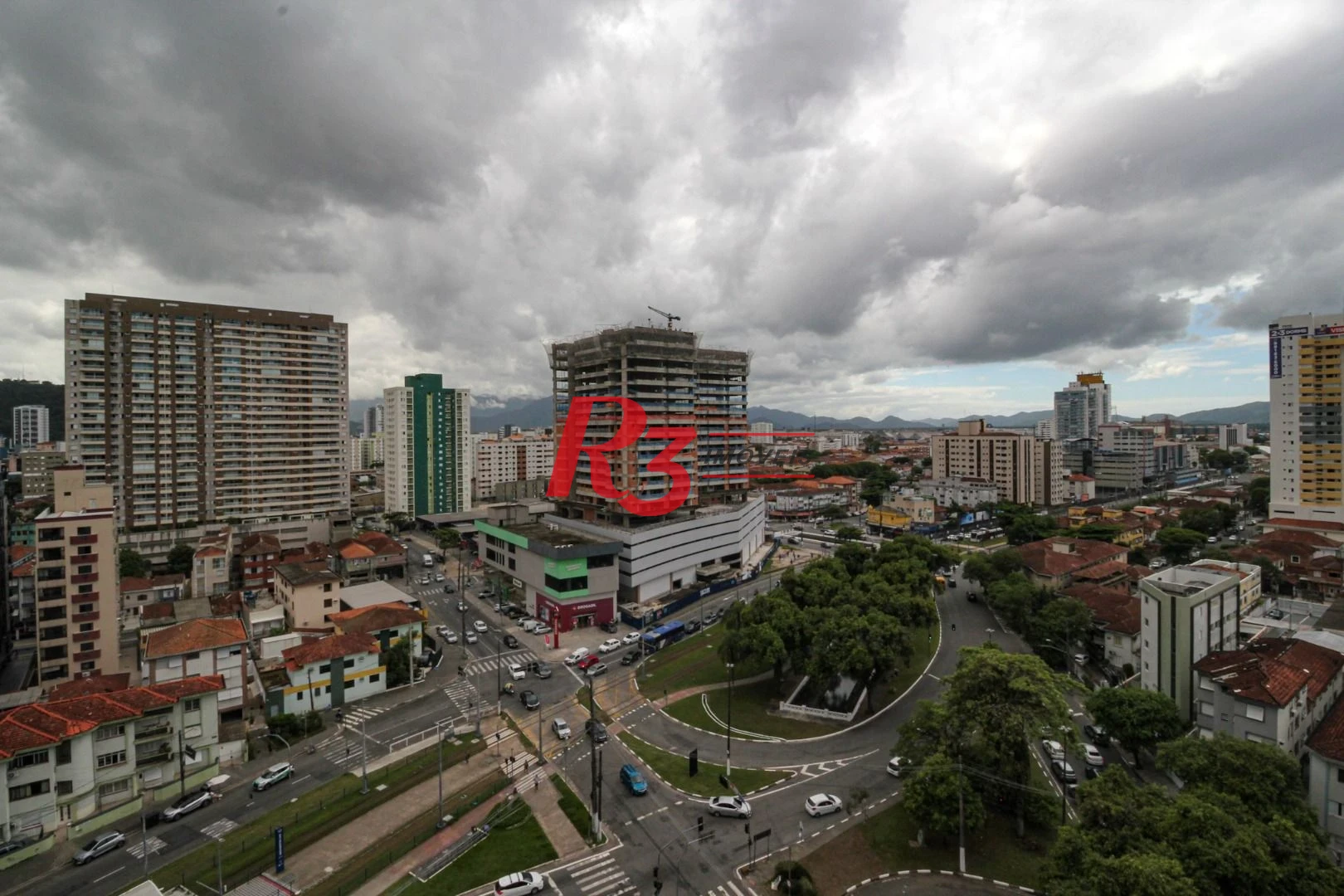 Cobertura com 3 dormitórios à venda, 380 m² por R$ 3.520.000,00 - Gonzaga - Santos/SP