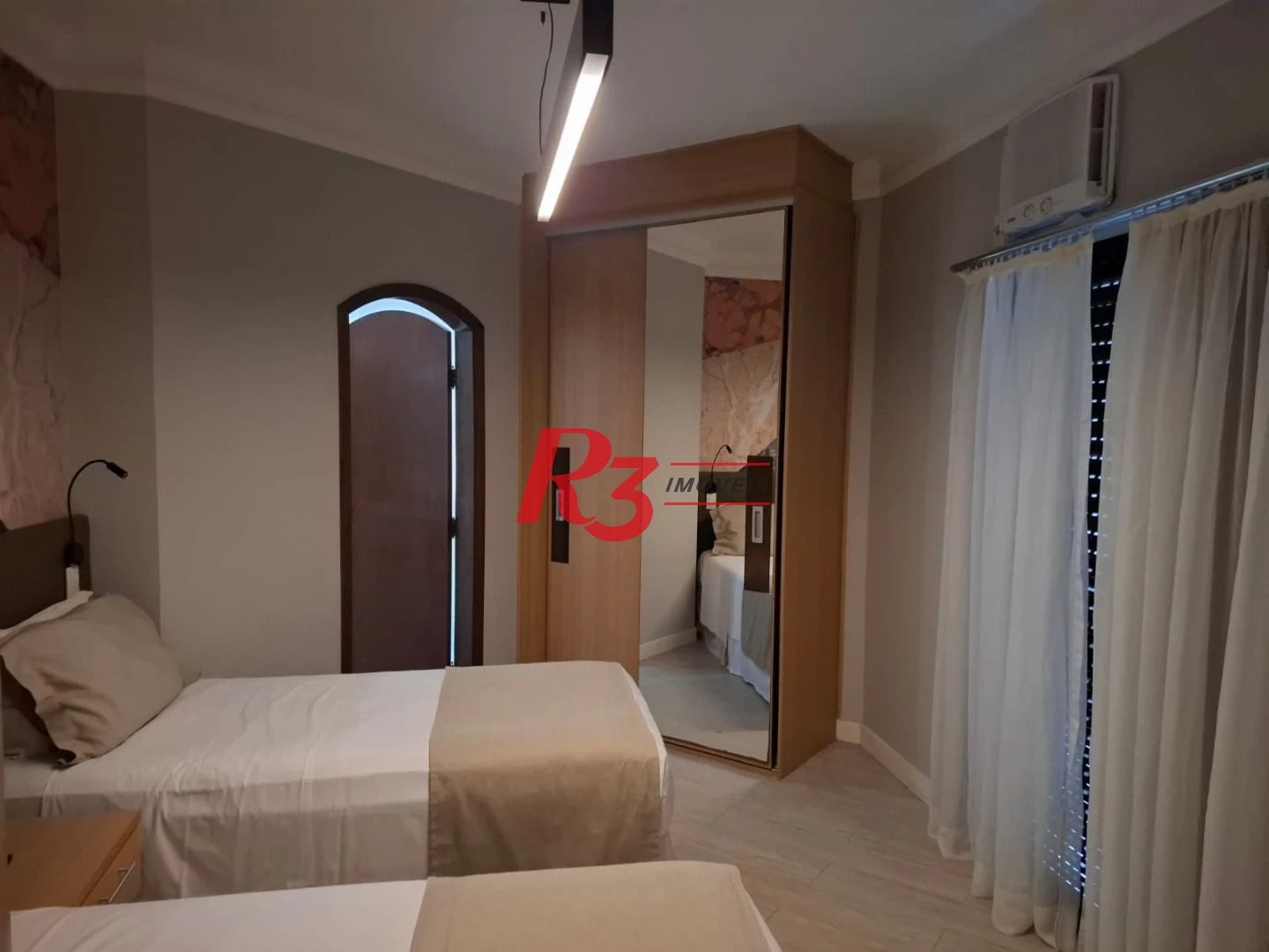 Flat com 2 dormitórios à venda, 44 m² por R$ 450.000,00 - Gonzaga - Santos/SP