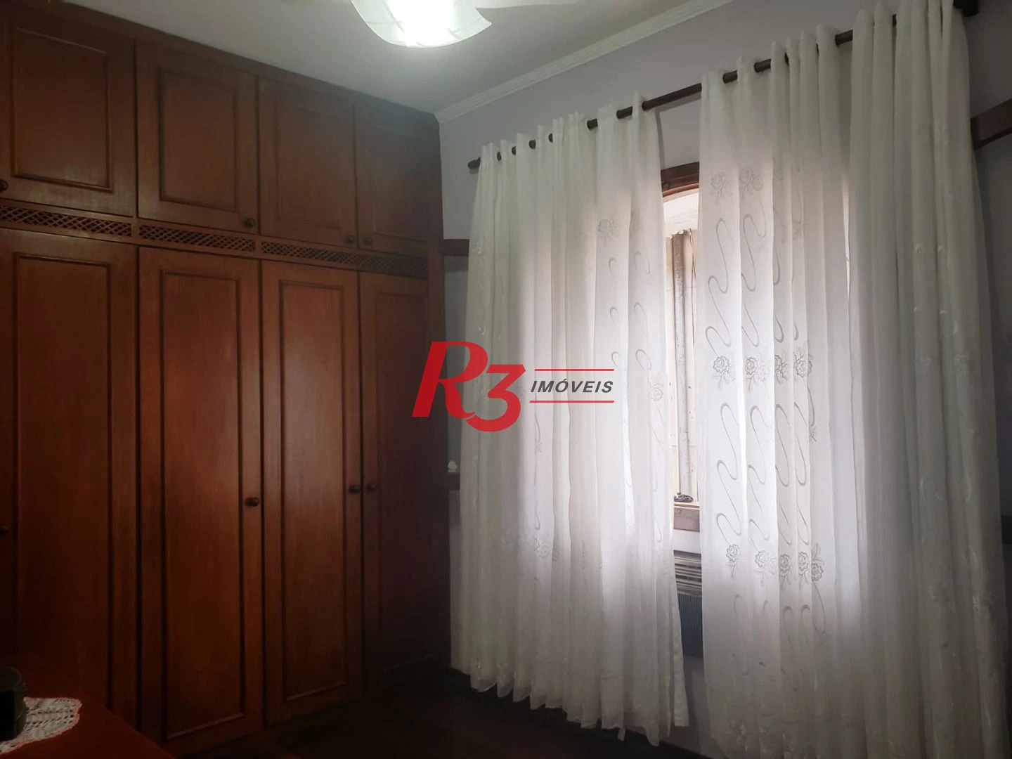 Sobrado com 4 dormitórios, 351 m² - venda por R$ 2.500.000,00 ou aluguel por R$ 20.860,00/mês - Embaré - Santos/SP