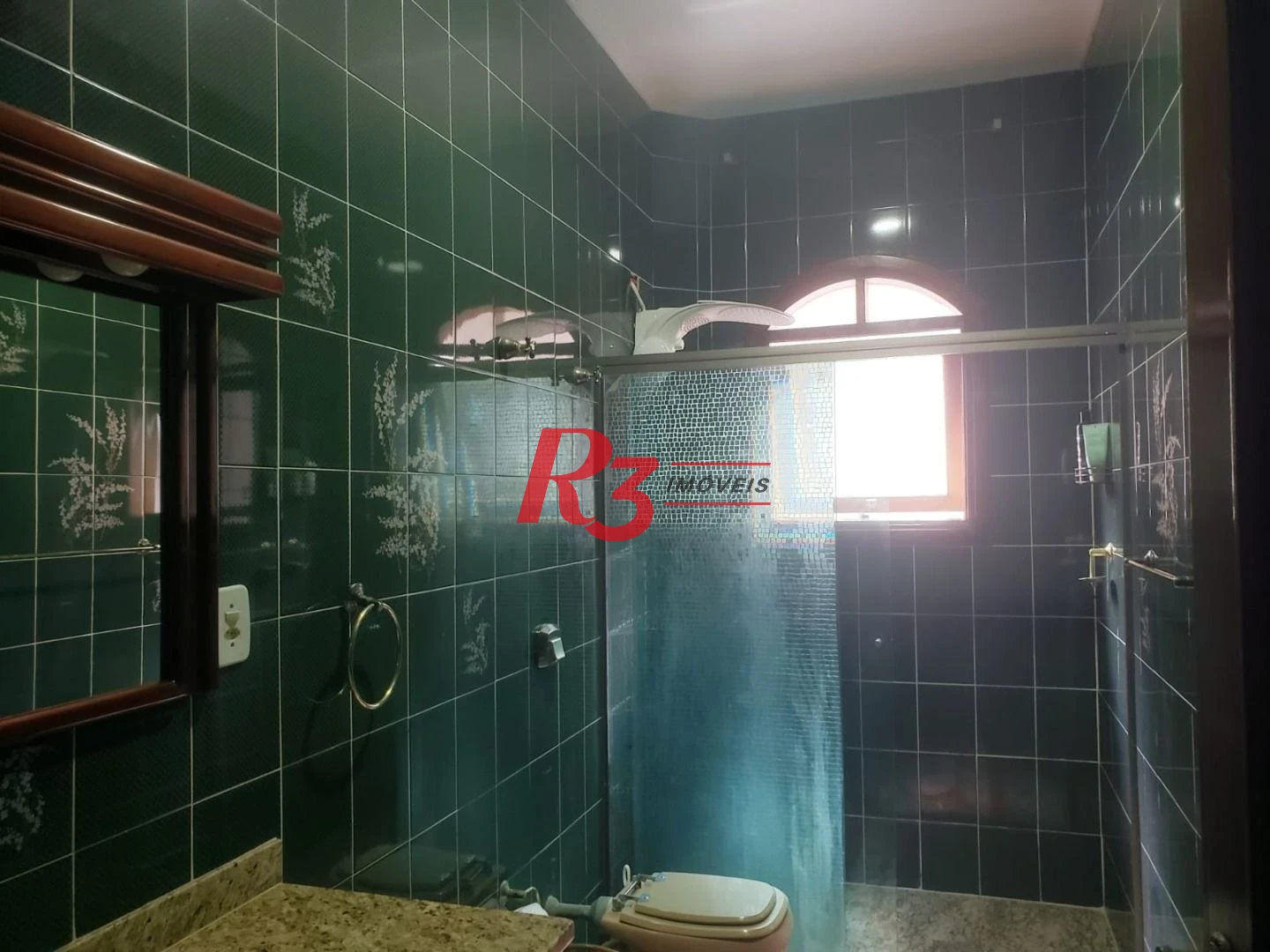 Sobrado com 4 dormitórios, 351 m² - venda por R$ 2.500.000,00 ou aluguel por R$ 20.860,00/mês - Embaré - Santos/SP