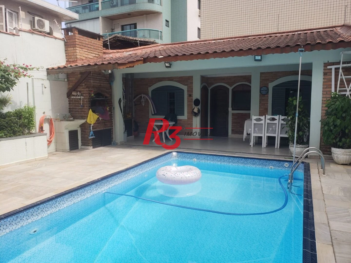 Sobrado com 4 dormitórios, 351 m² - venda por R$ 2.500.000,00 ou aluguel por R$ 20.860,00/mês - Embaré - Santos/SP