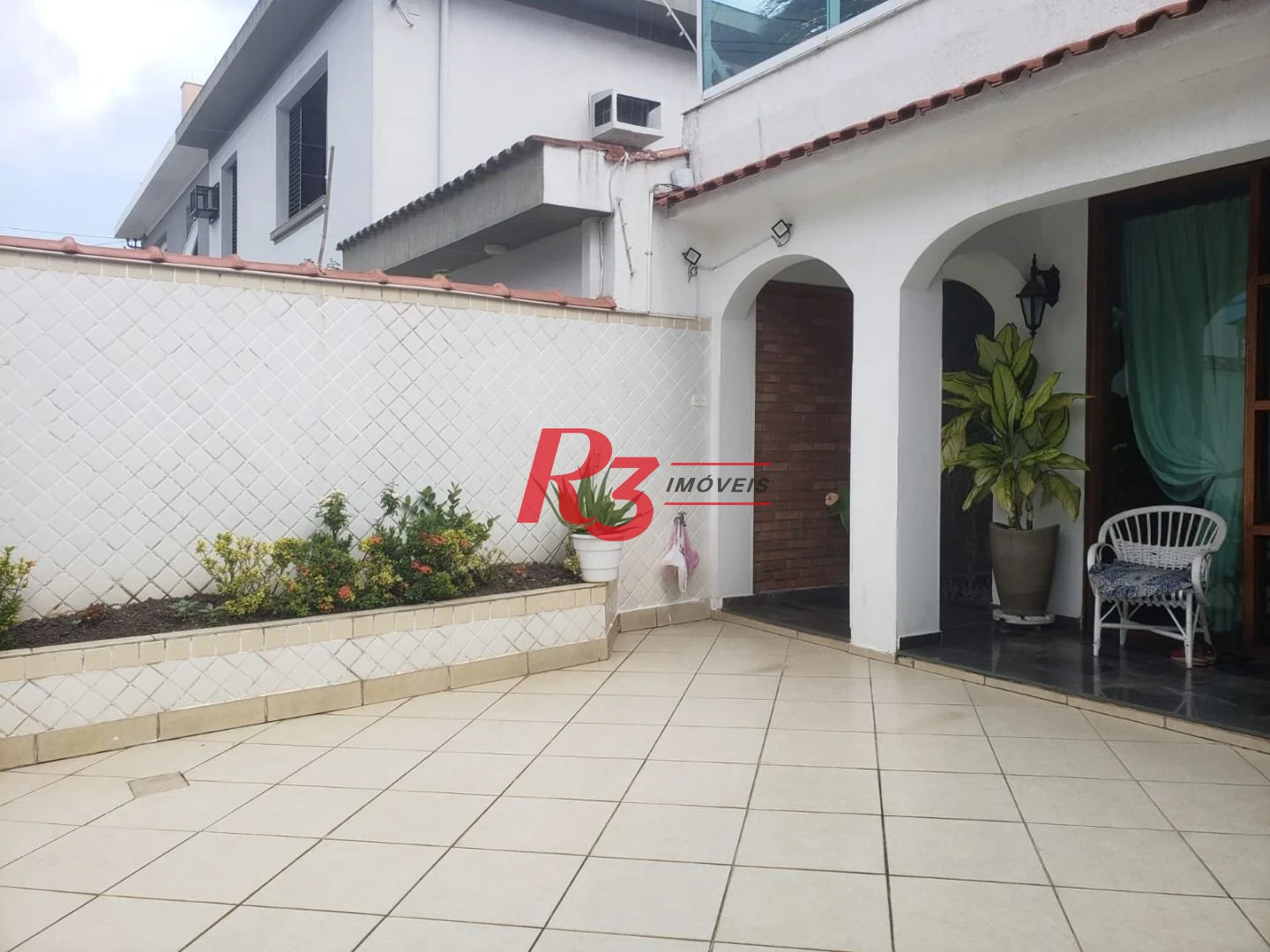 Sobrado com 4 dormitórios, 351 m² - venda por R$ 2.500.000,00 ou aluguel por R$ 20.860,00/mês - Embaré - Santos/SP