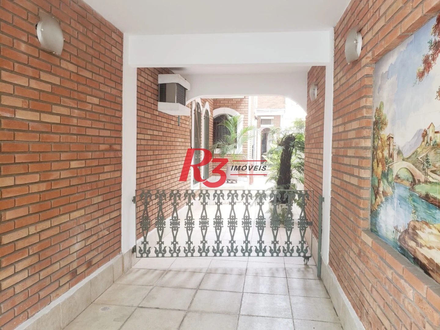 Sobrado com 4 dormitórios, 351 m² - venda por R$ 2.500.000,00 ou aluguel por R$ 20.860,00/mês - Embaré - Santos/SP