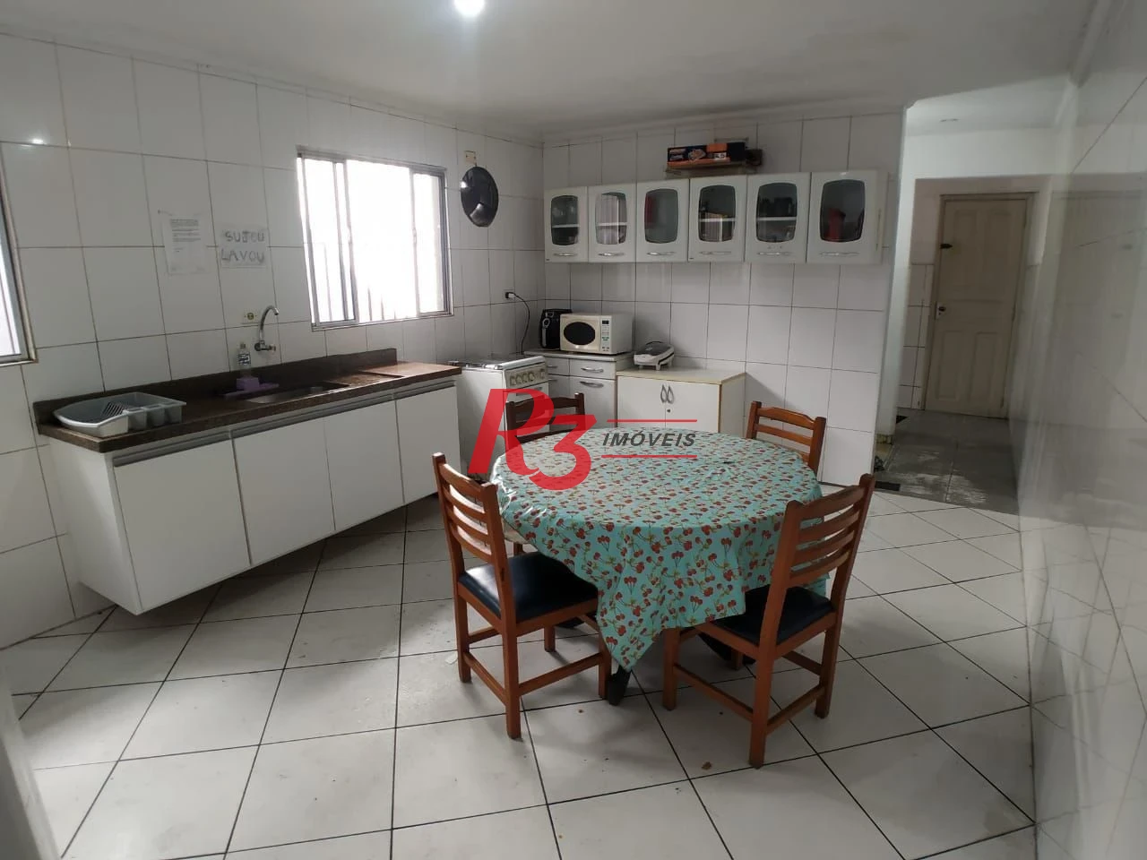Casa com 6 dormitórios à venda, 223 m² por R$ 900.000,00 - Vila Matias - Santos/SP