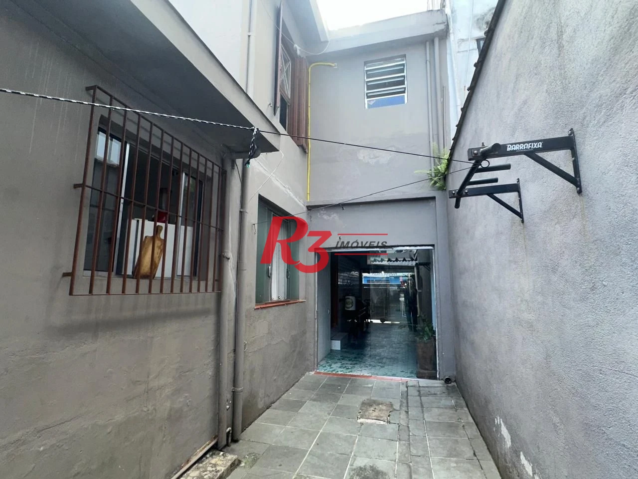 Casa com 6 dormitórios à venda, 223 m² por R$ 900.000,00 - Vila Matias - Santos/SP
