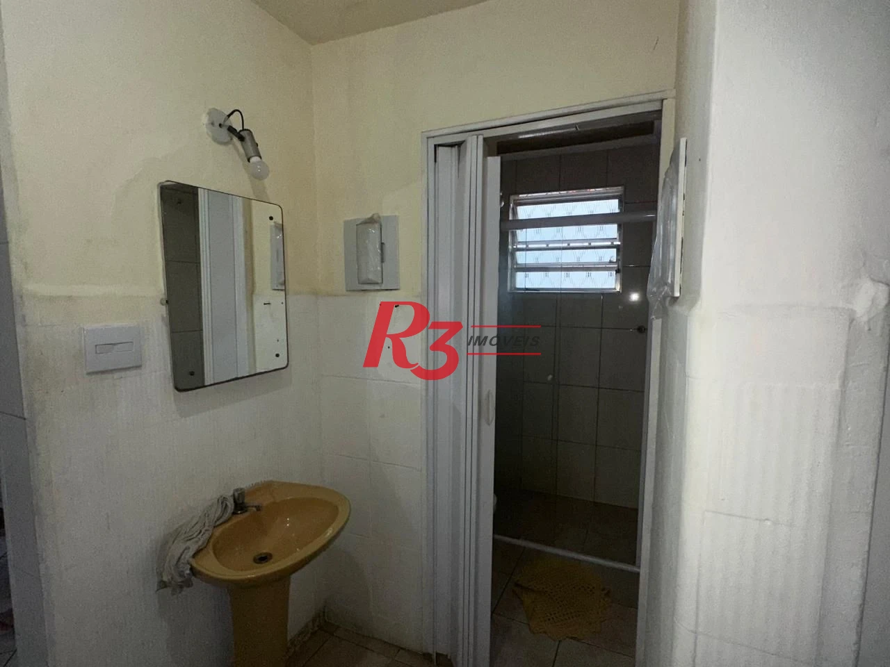 Casa com 6 dormitórios à venda, 223 m² por R$ 900.000,00 - Vila Matias - Santos/SP